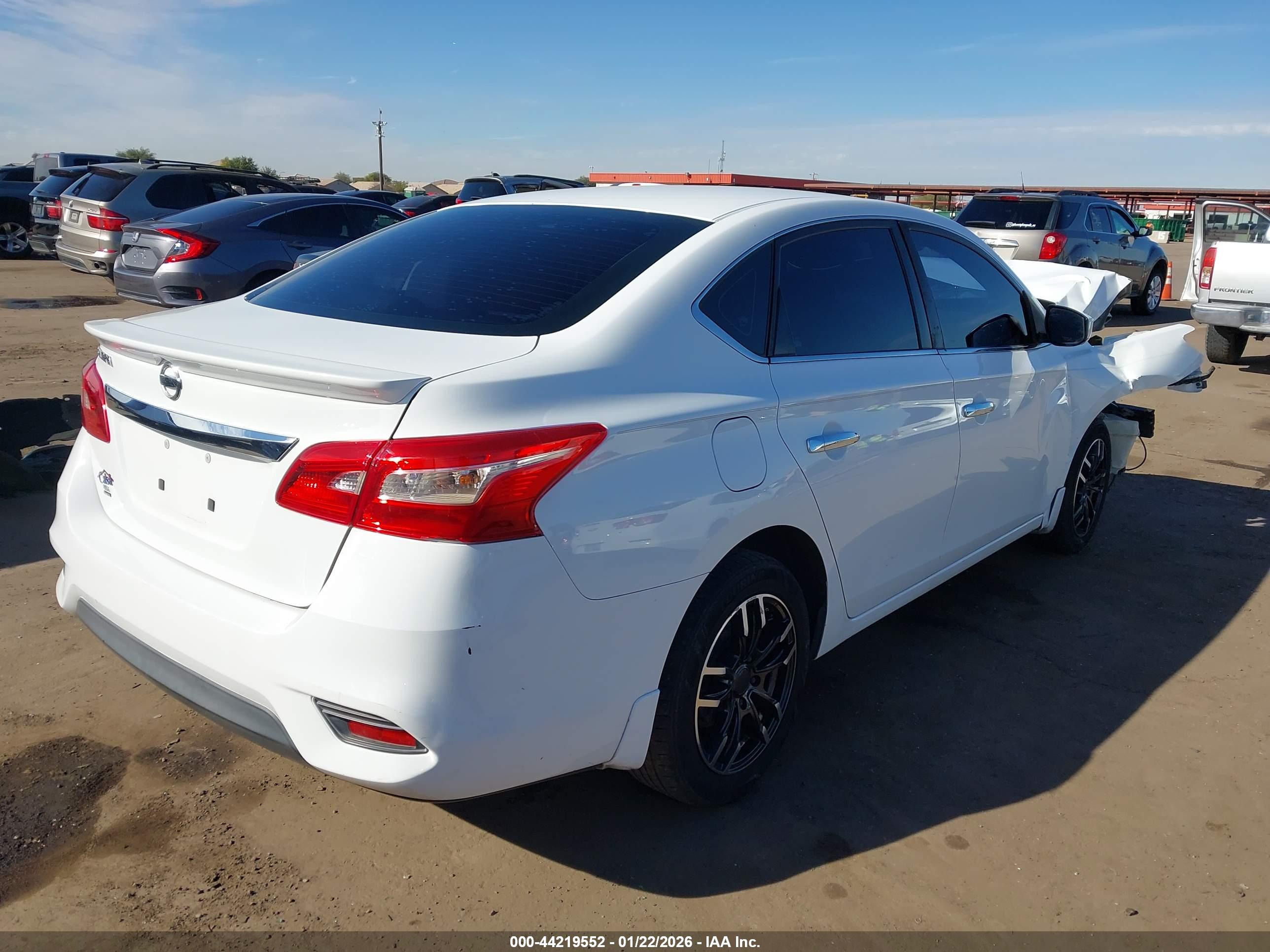 NISSAN SENTRA image 4