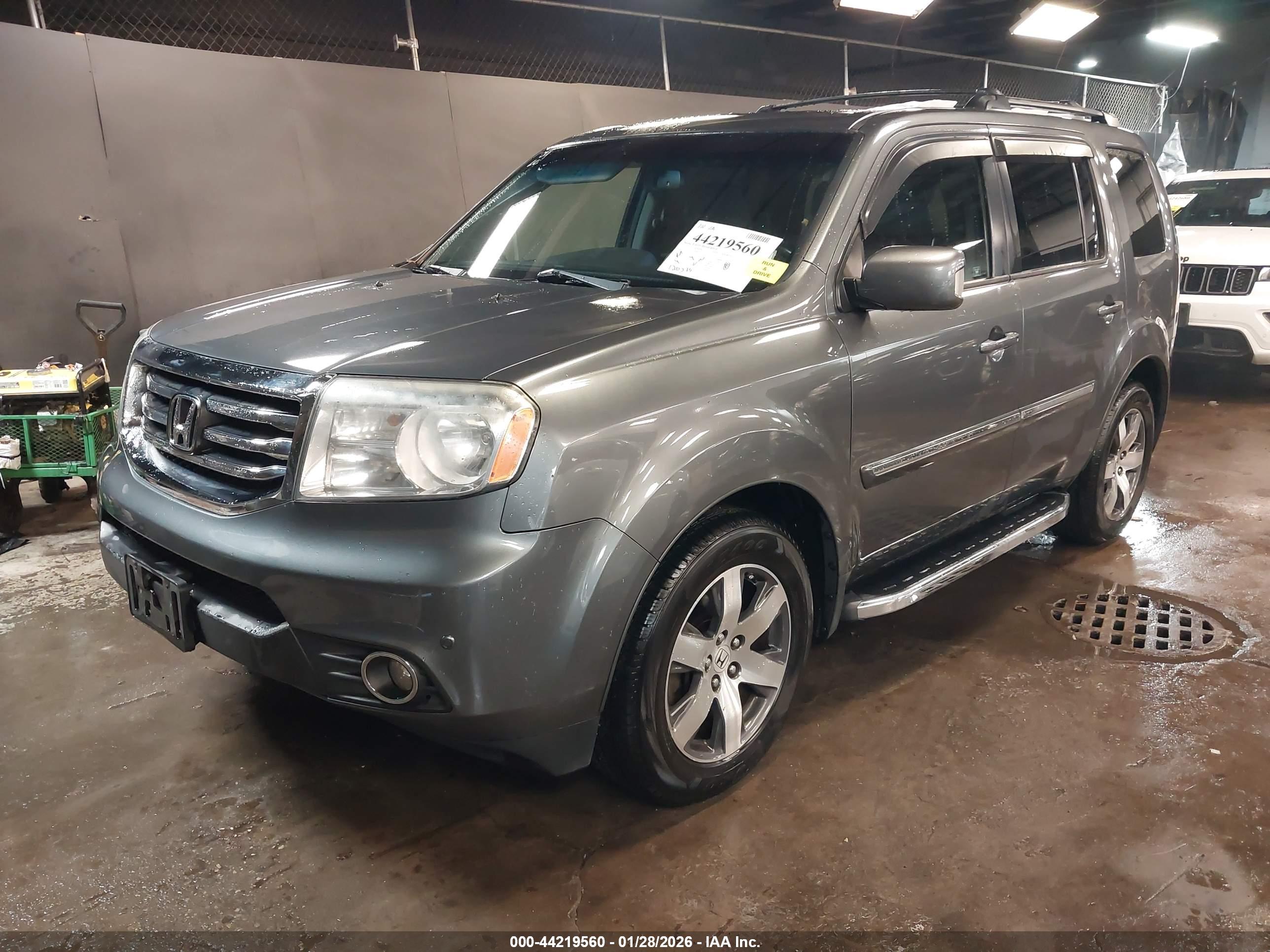 HONDA PILOT image 2