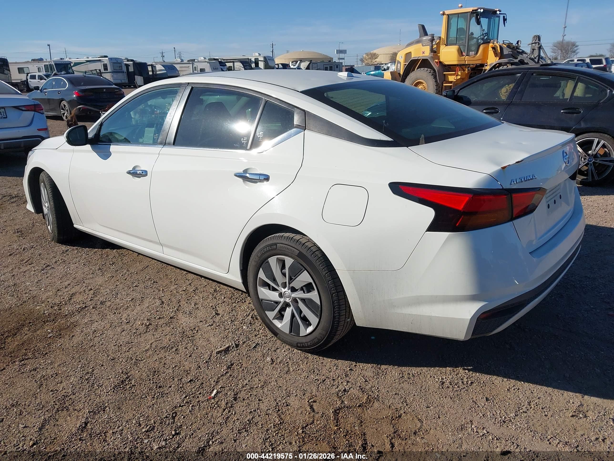 NISSAN ALTIMA image 3