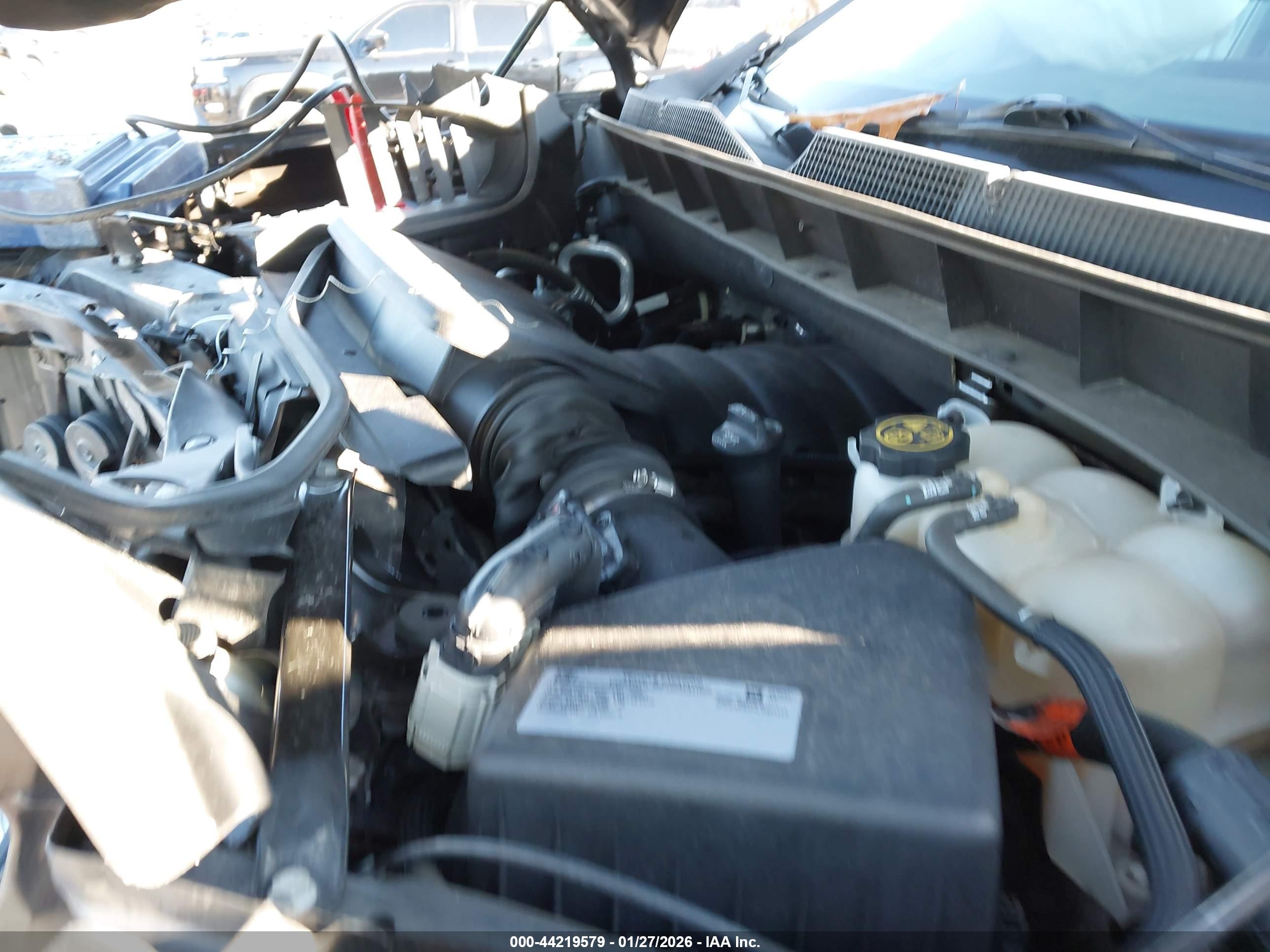 CHEVROLET SILVERADO image 10