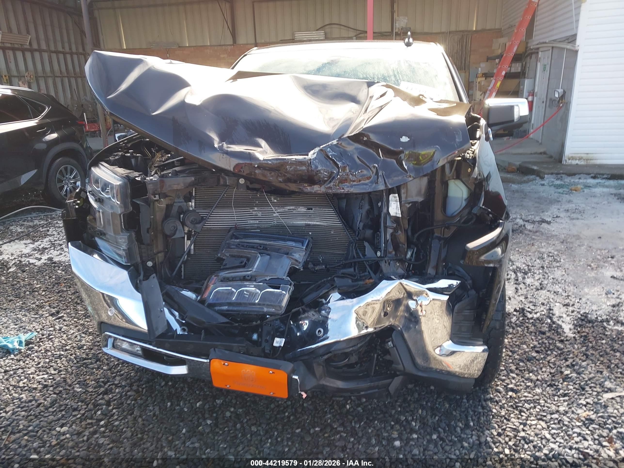 CHEVROLET SILVERADO image 6