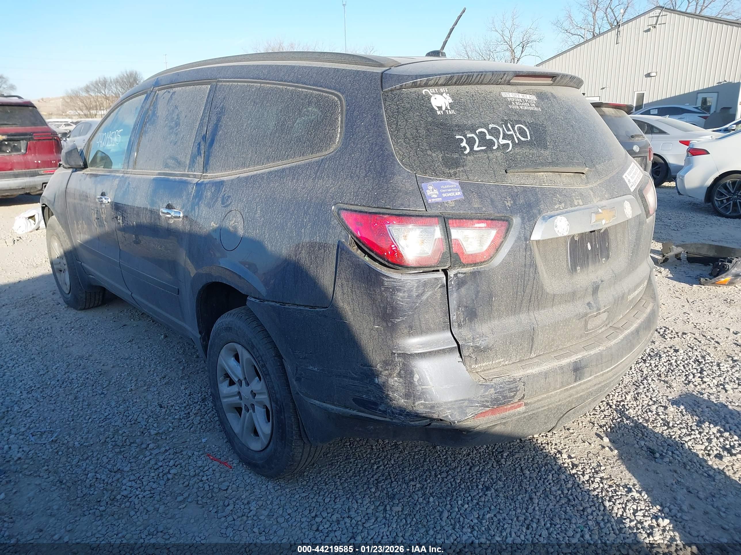 CHEVROLET TRAVERSE image 3