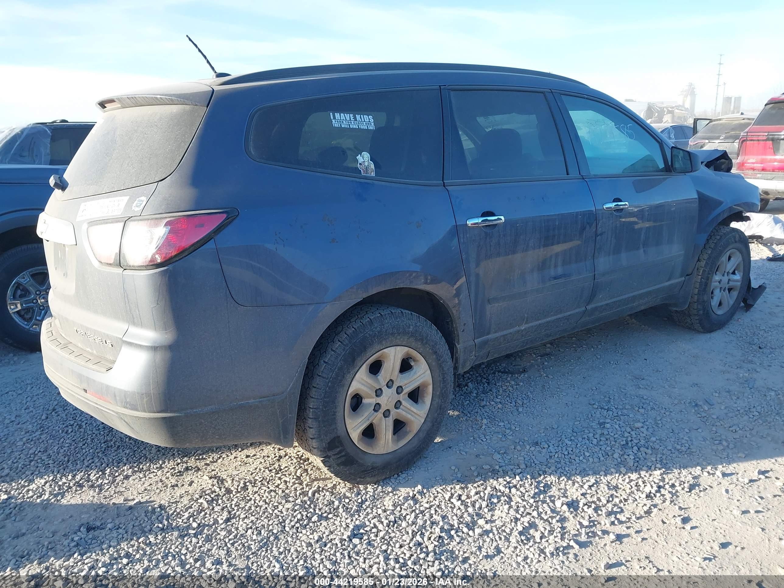 CHEVROLET TRAVERSE image 4