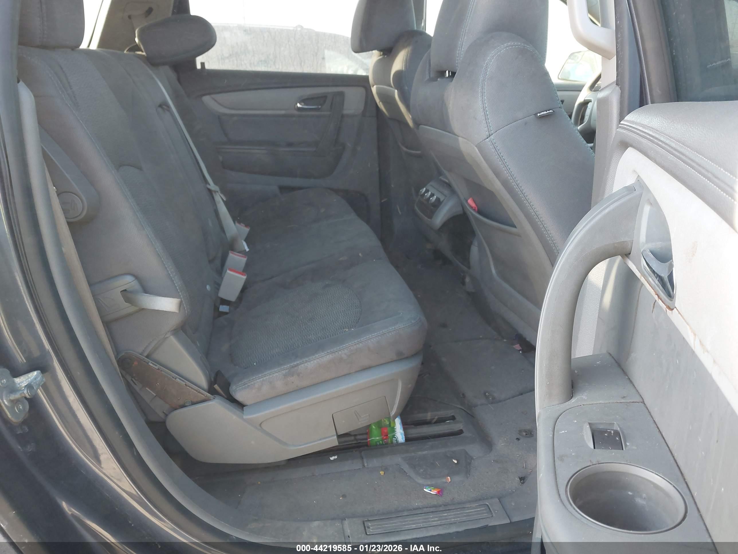 CHEVROLET TRAVERSE image 8