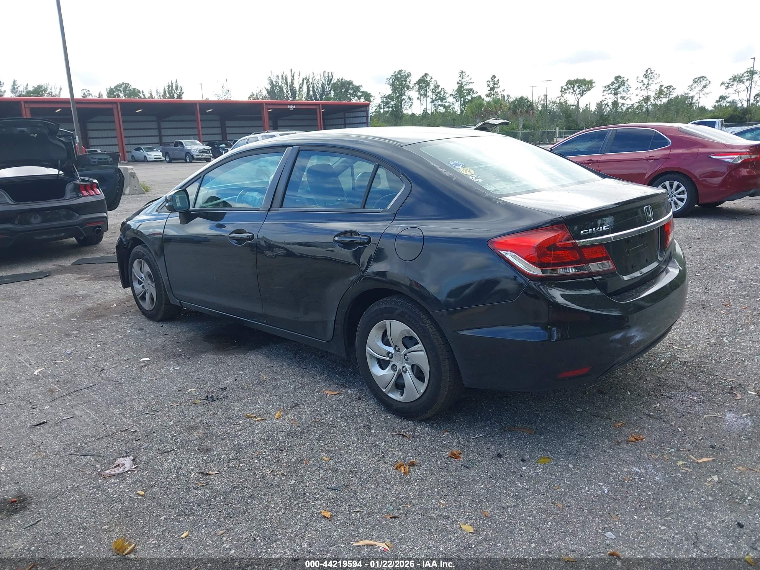 HONDA CIVIC image 3