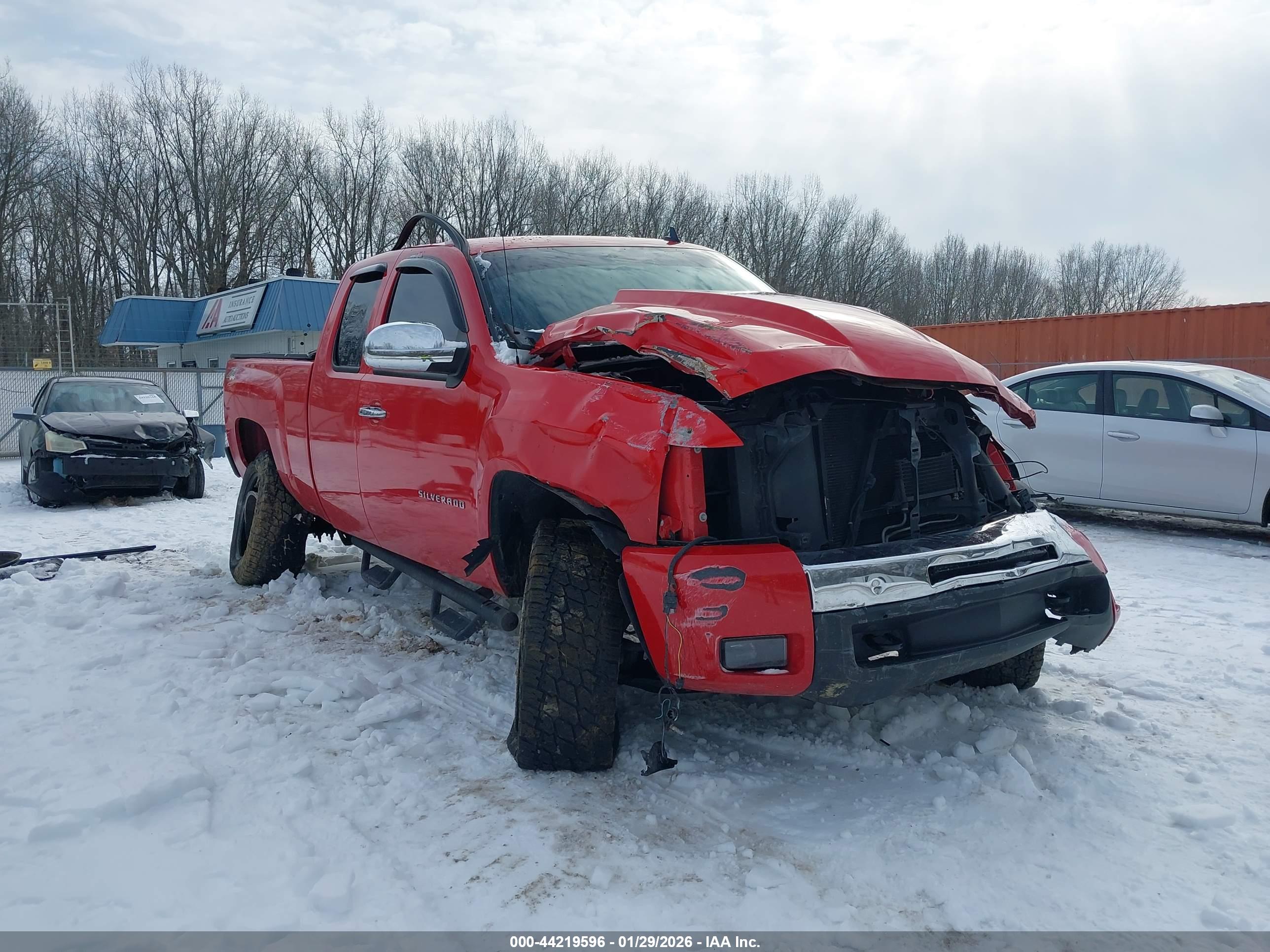 CHEVROLET SILVERADO image 6