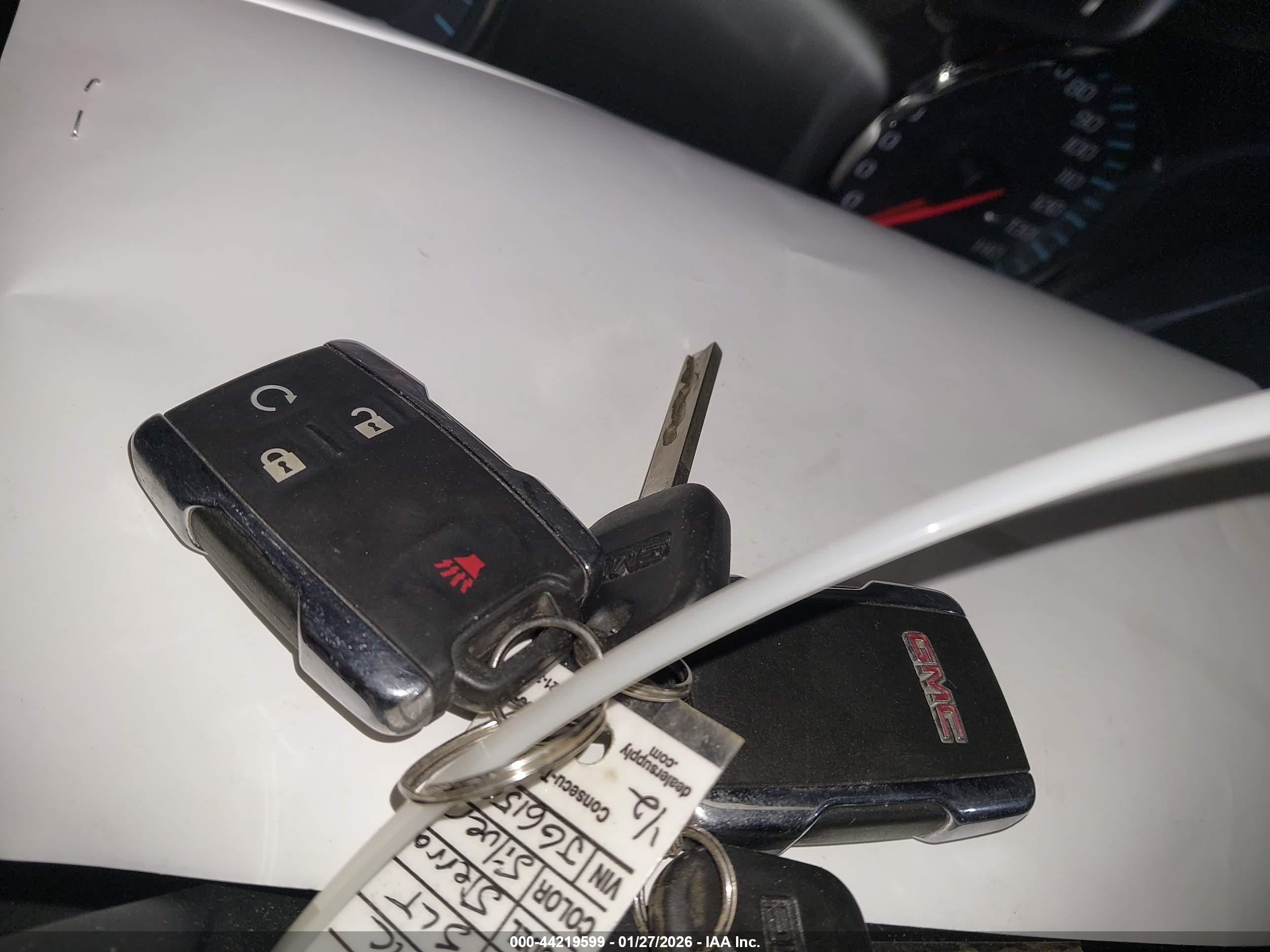 GMC SIERRA image 11
