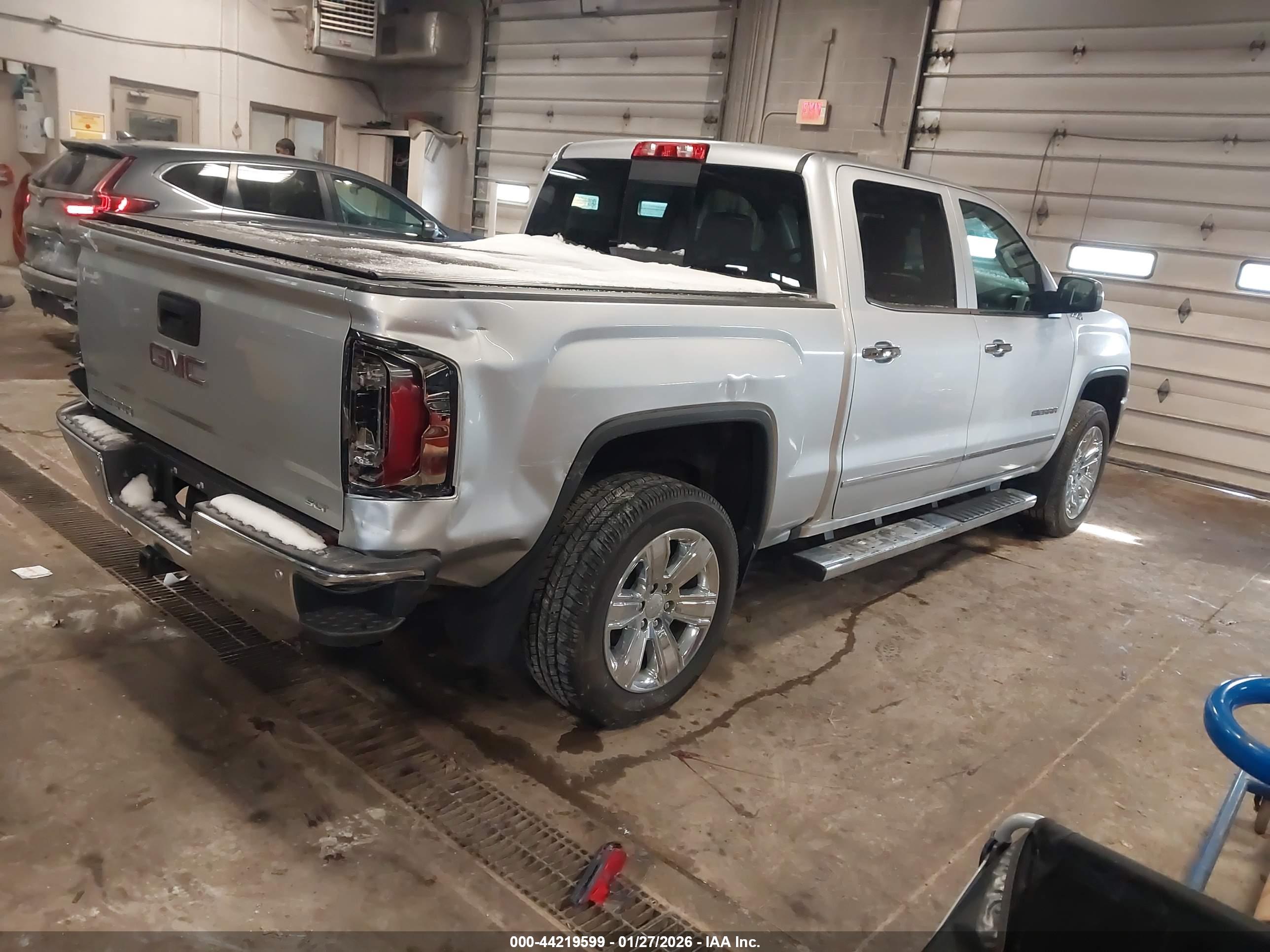 GMC SIERRA image 4