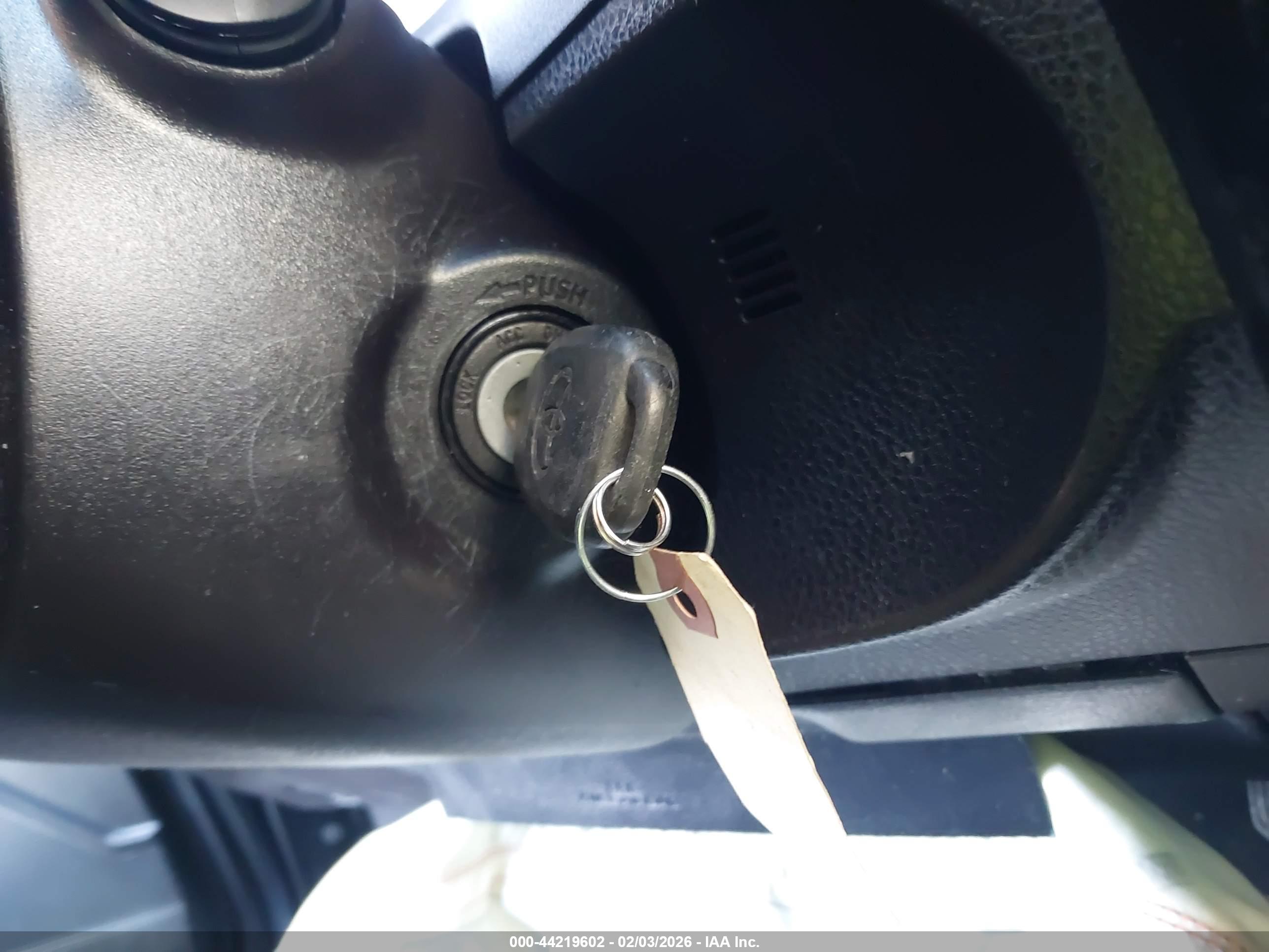 TOYOTA COROLLA image 11