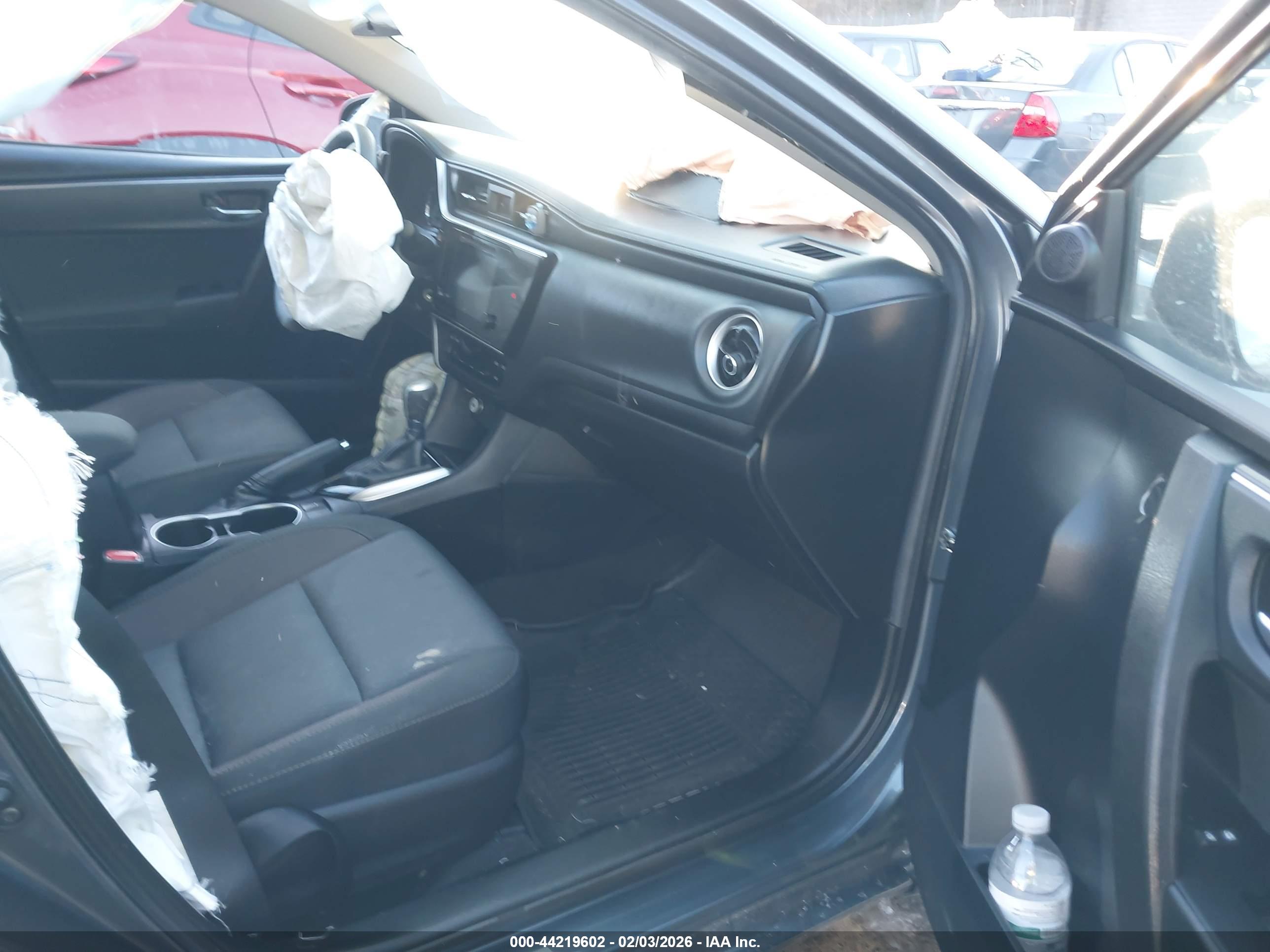 TOYOTA COROLLA image 5