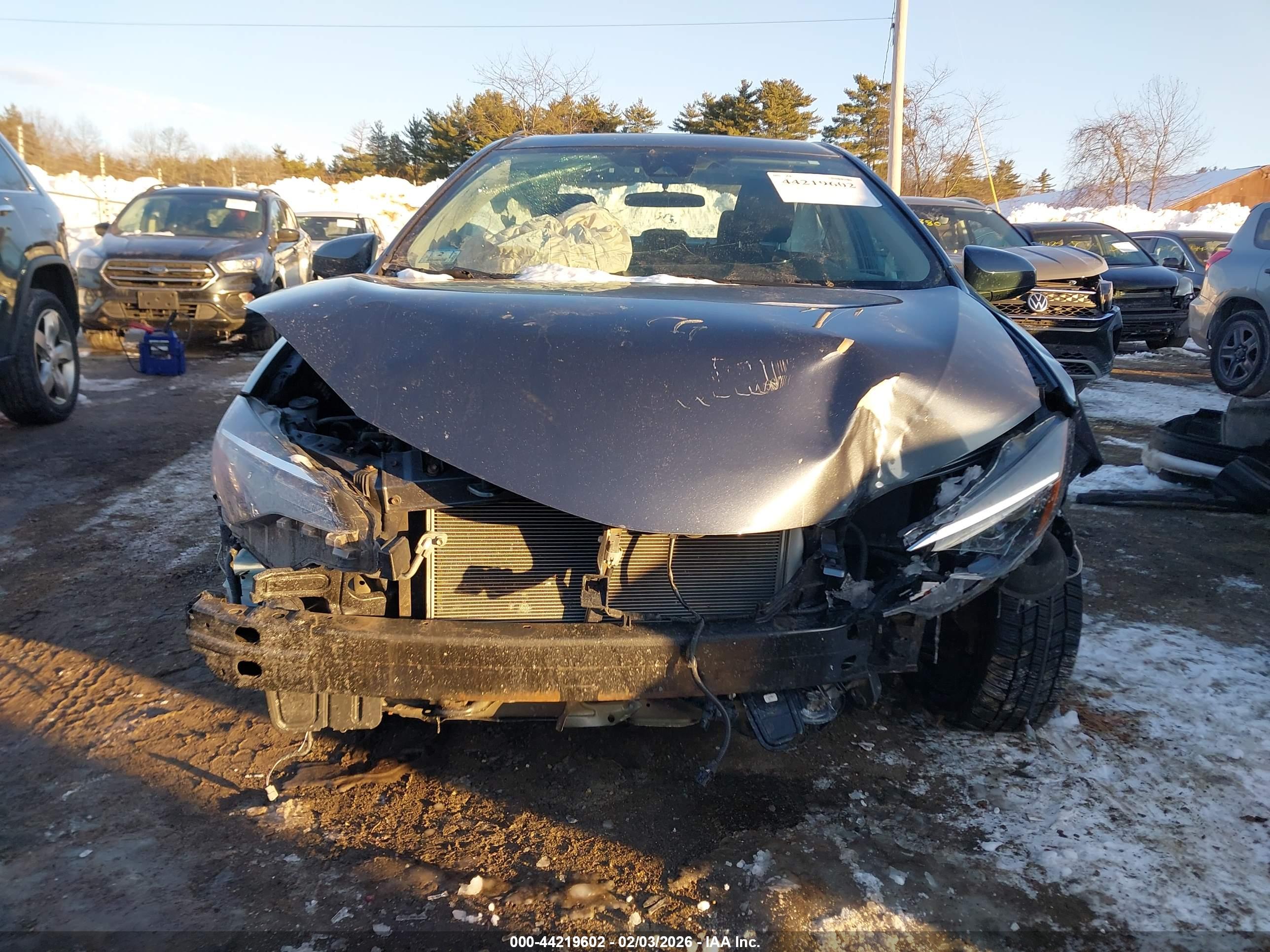 TOYOTA COROLLA image 6