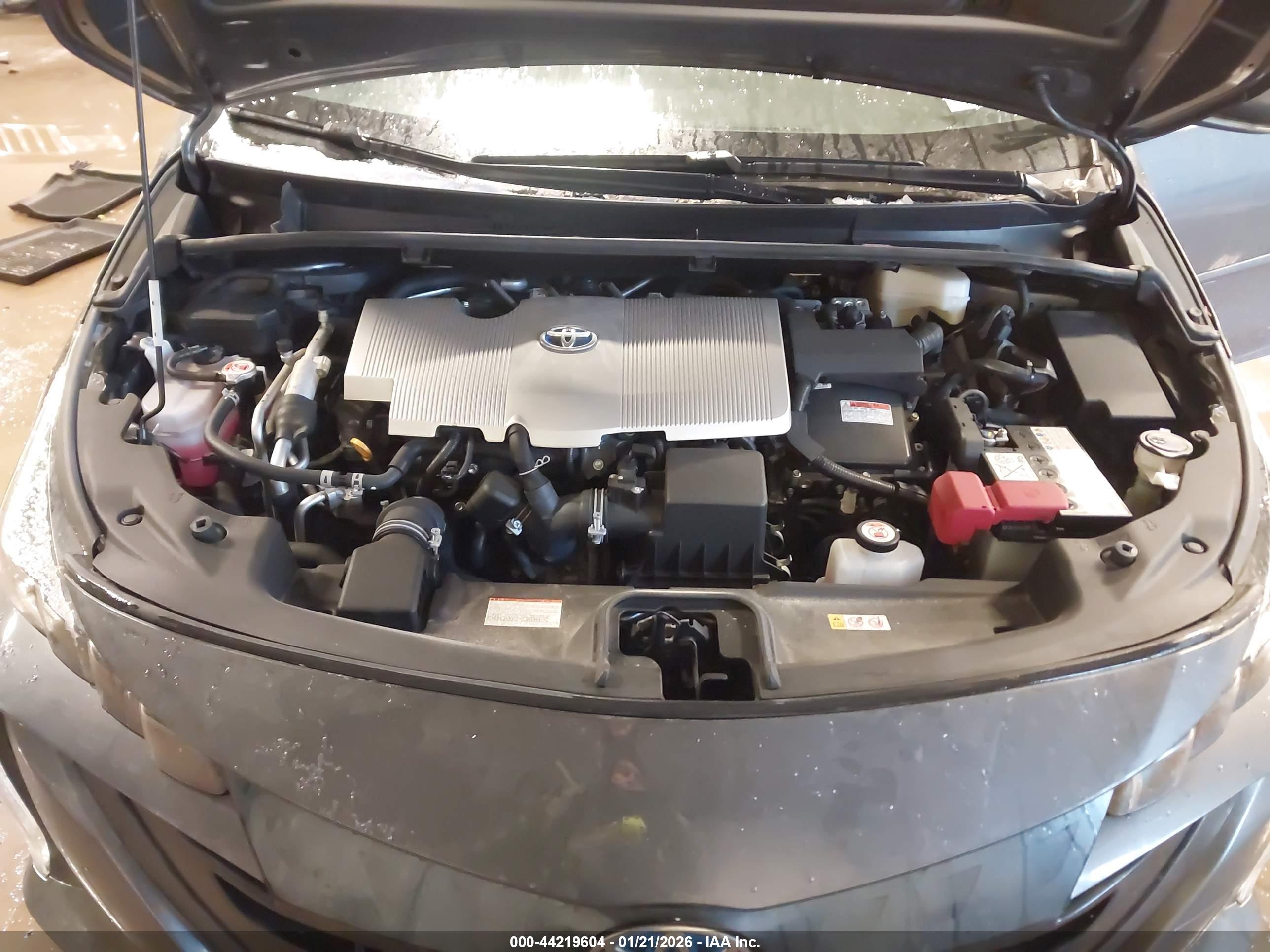 TOYOTA PRIUS image 10