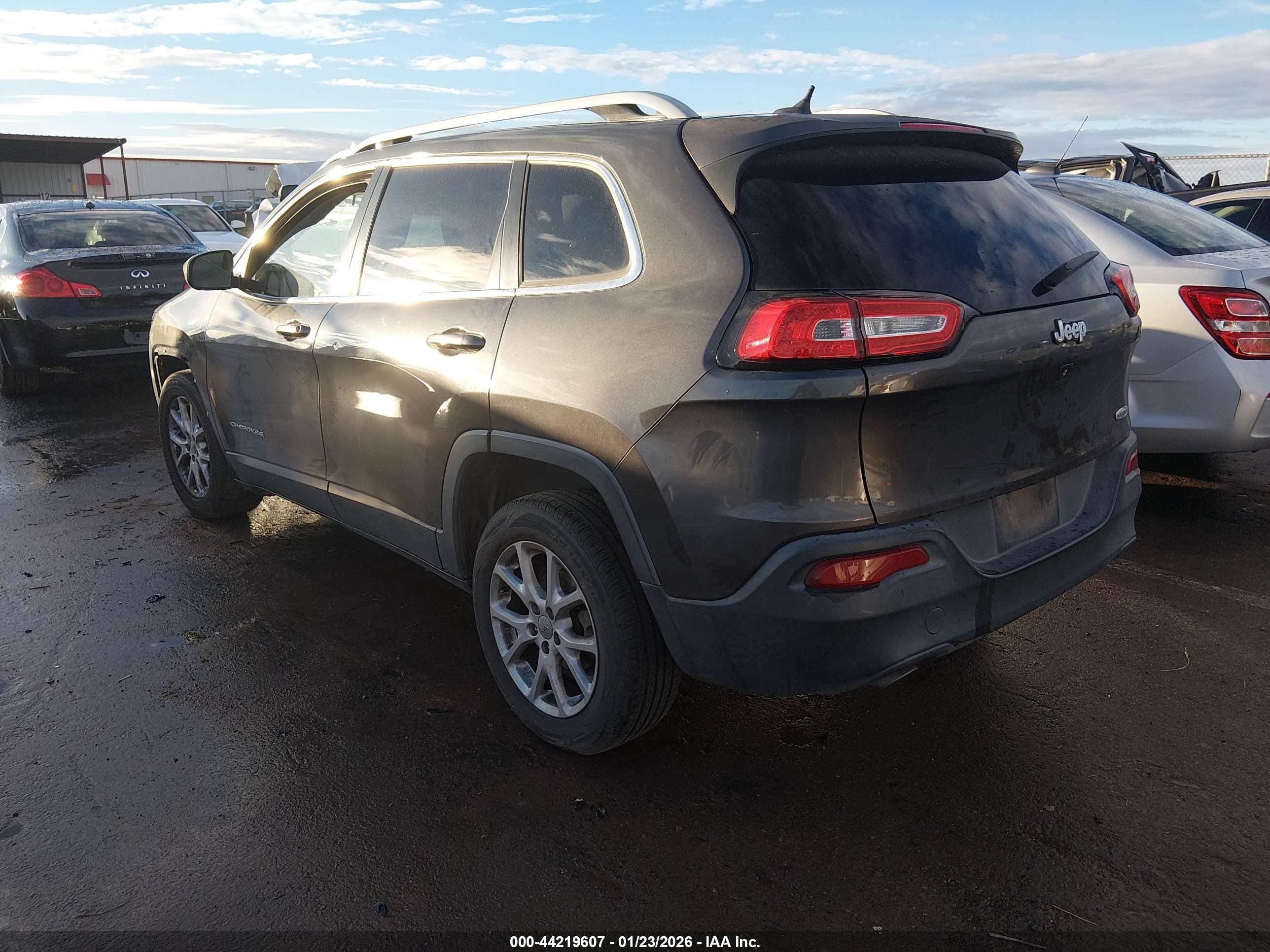 JEEP CHEROKEE image 3