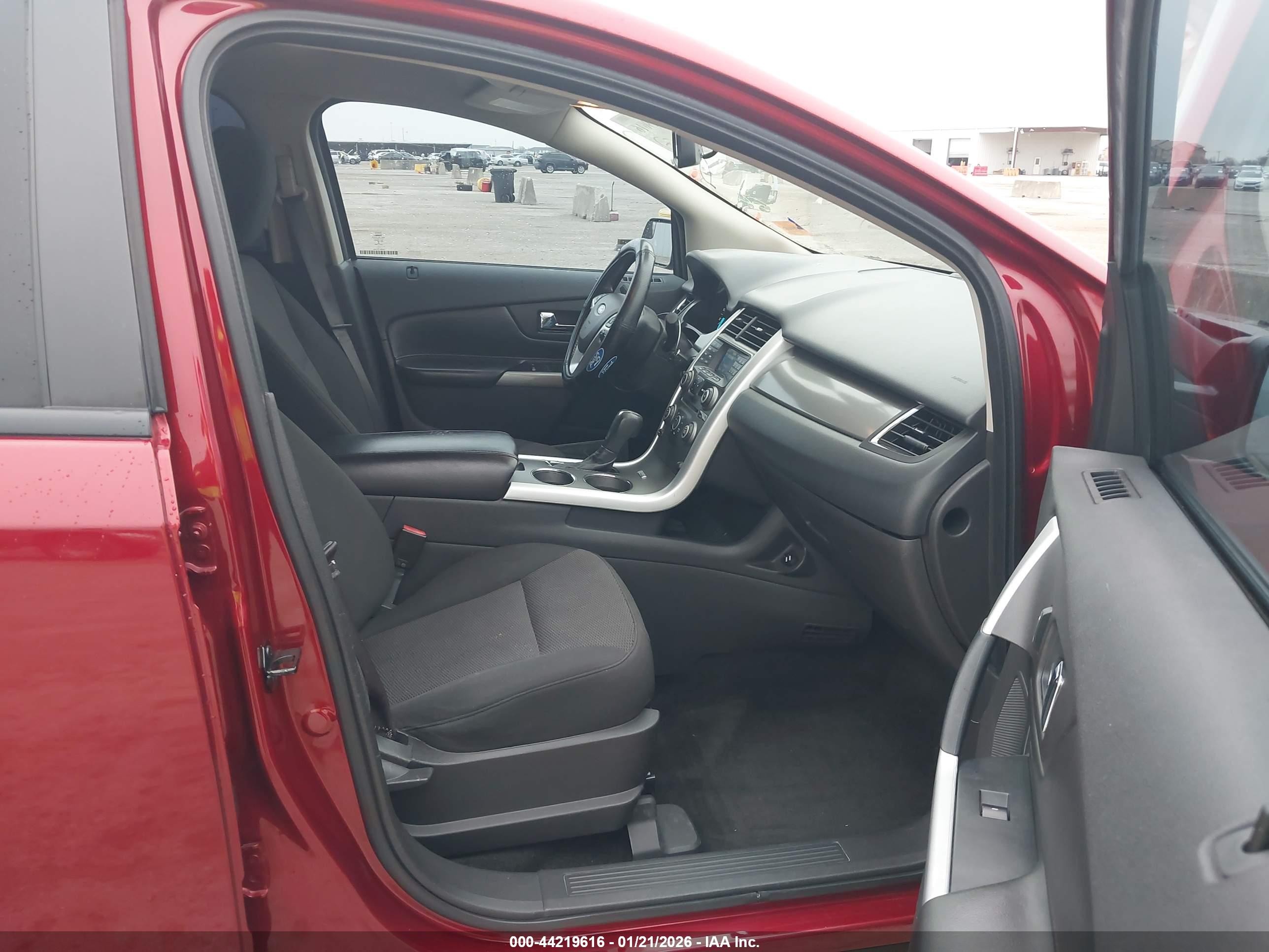 FORD EDGE image 5