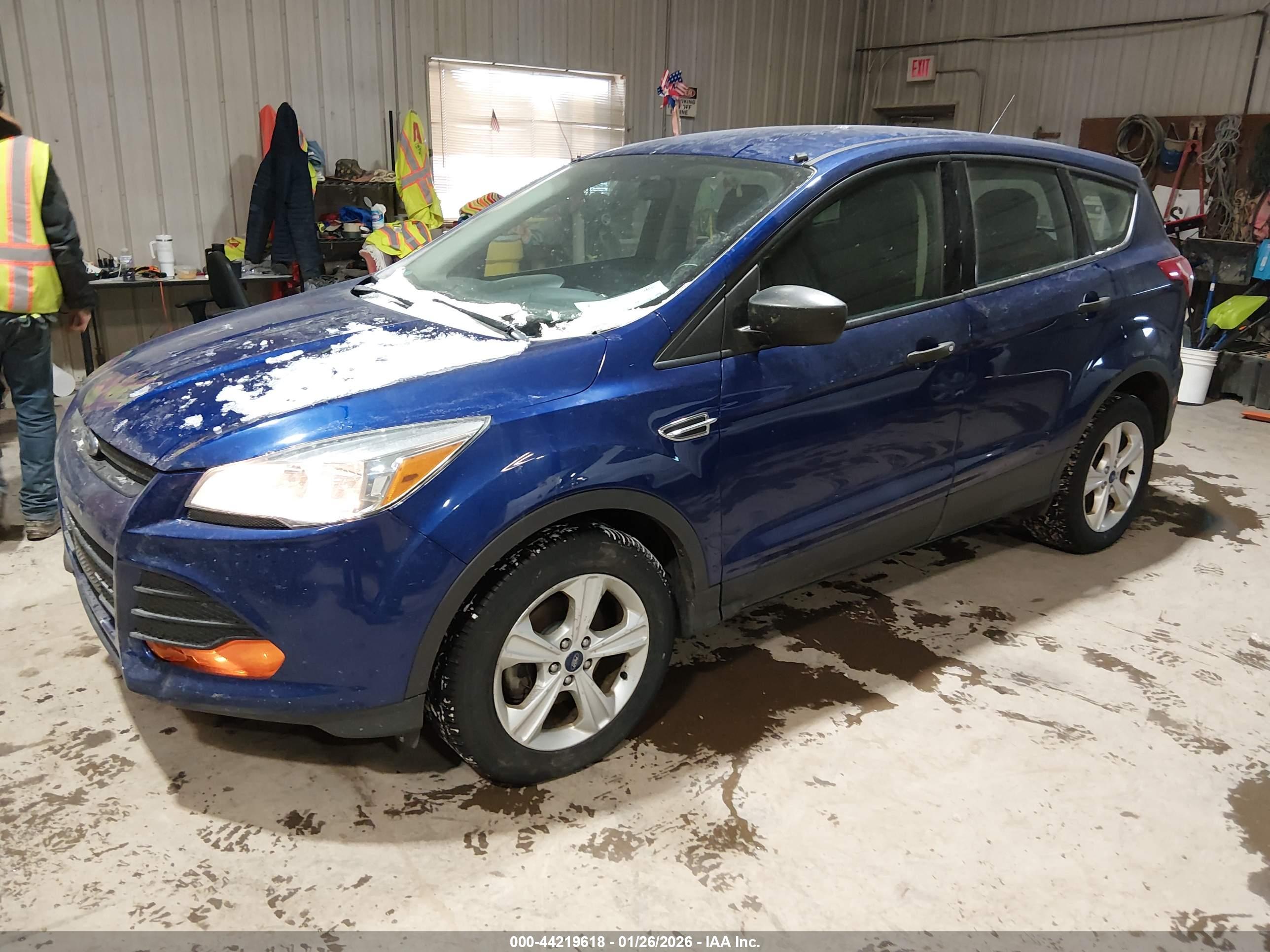 FORD ESCAPE image 2