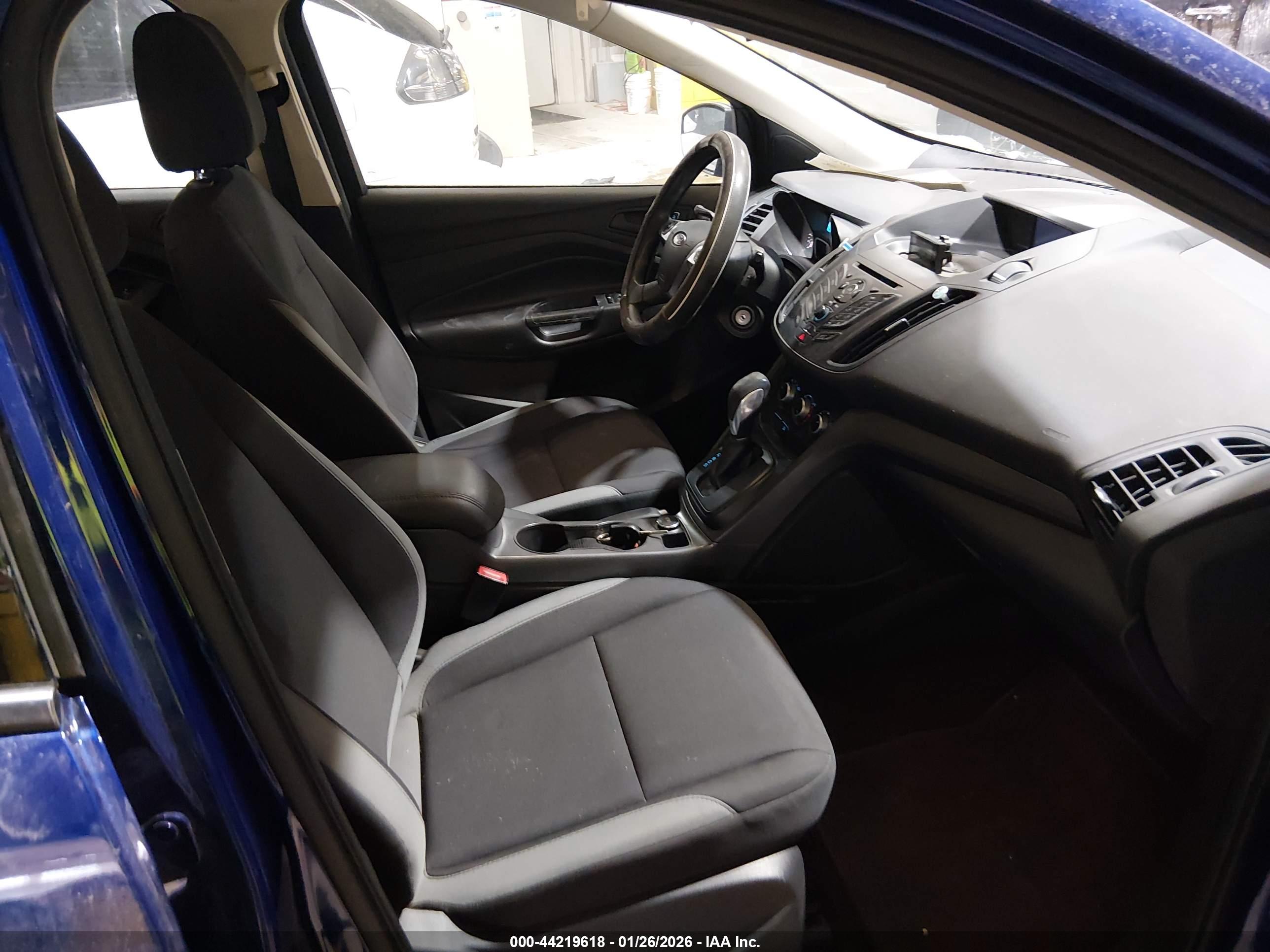 FORD ESCAPE image 5