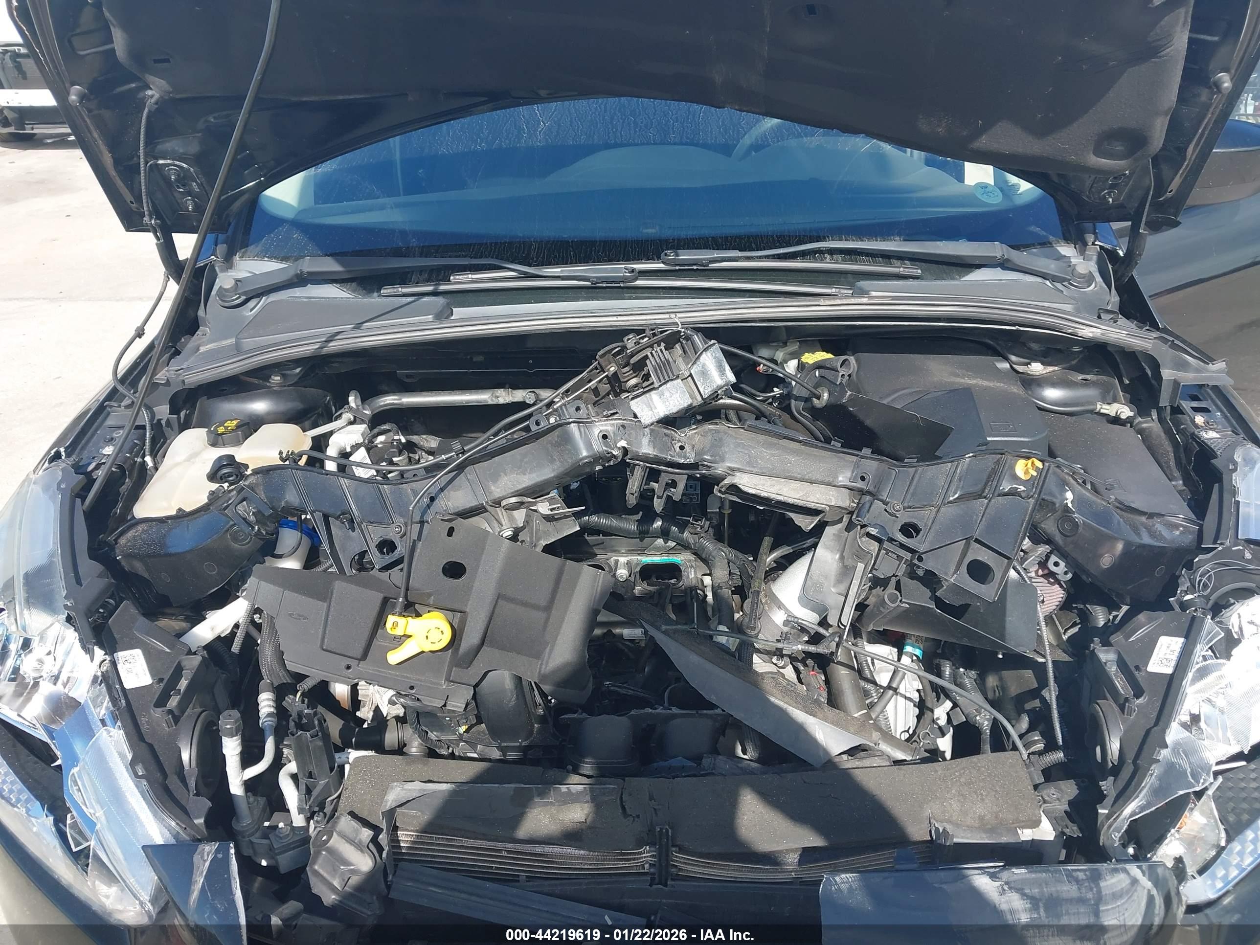FORD FOCUS image 10