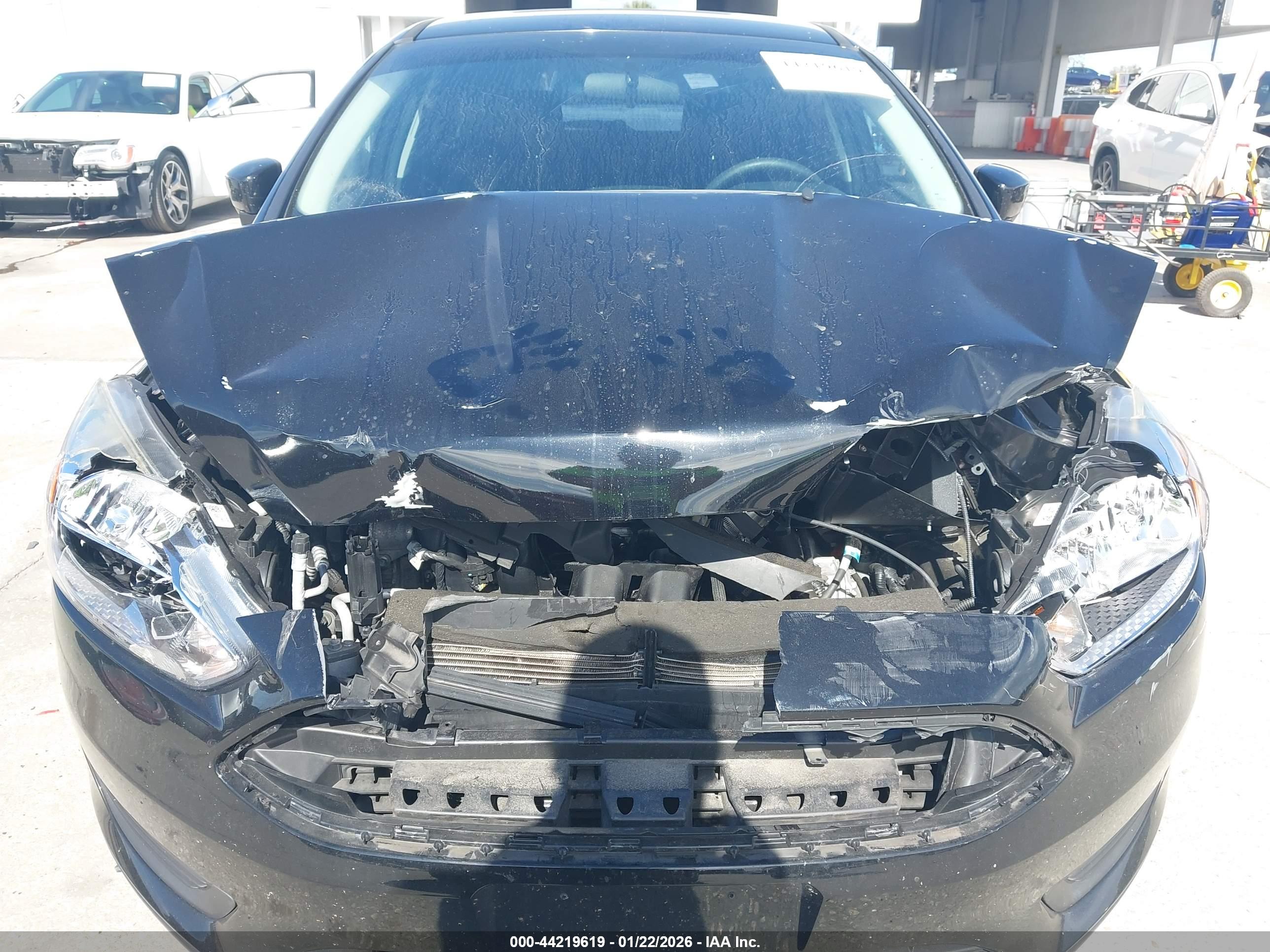 FORD FOCUS image 6
