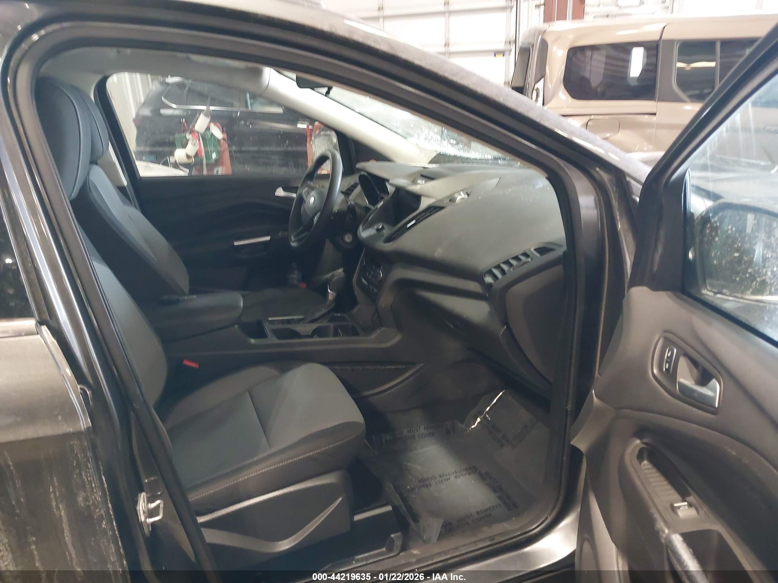 FORD ESCAPE image 5