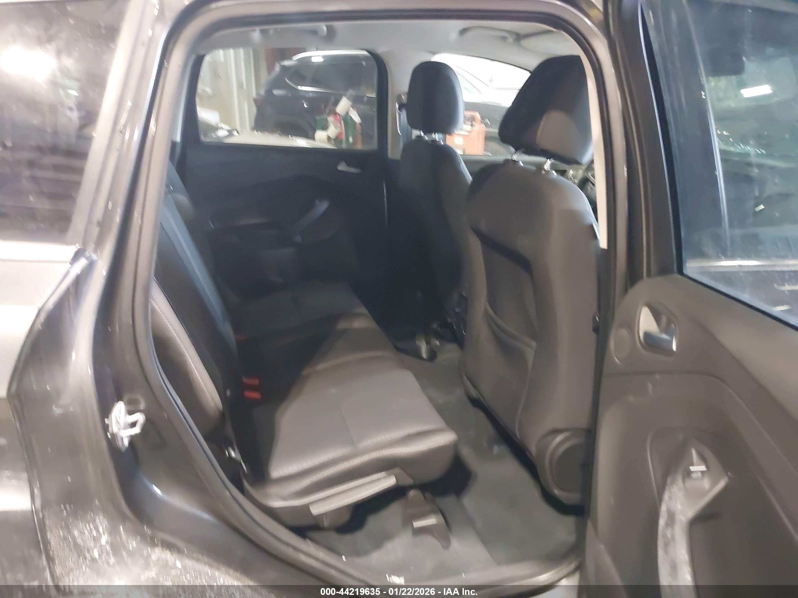 FORD ESCAPE image 8