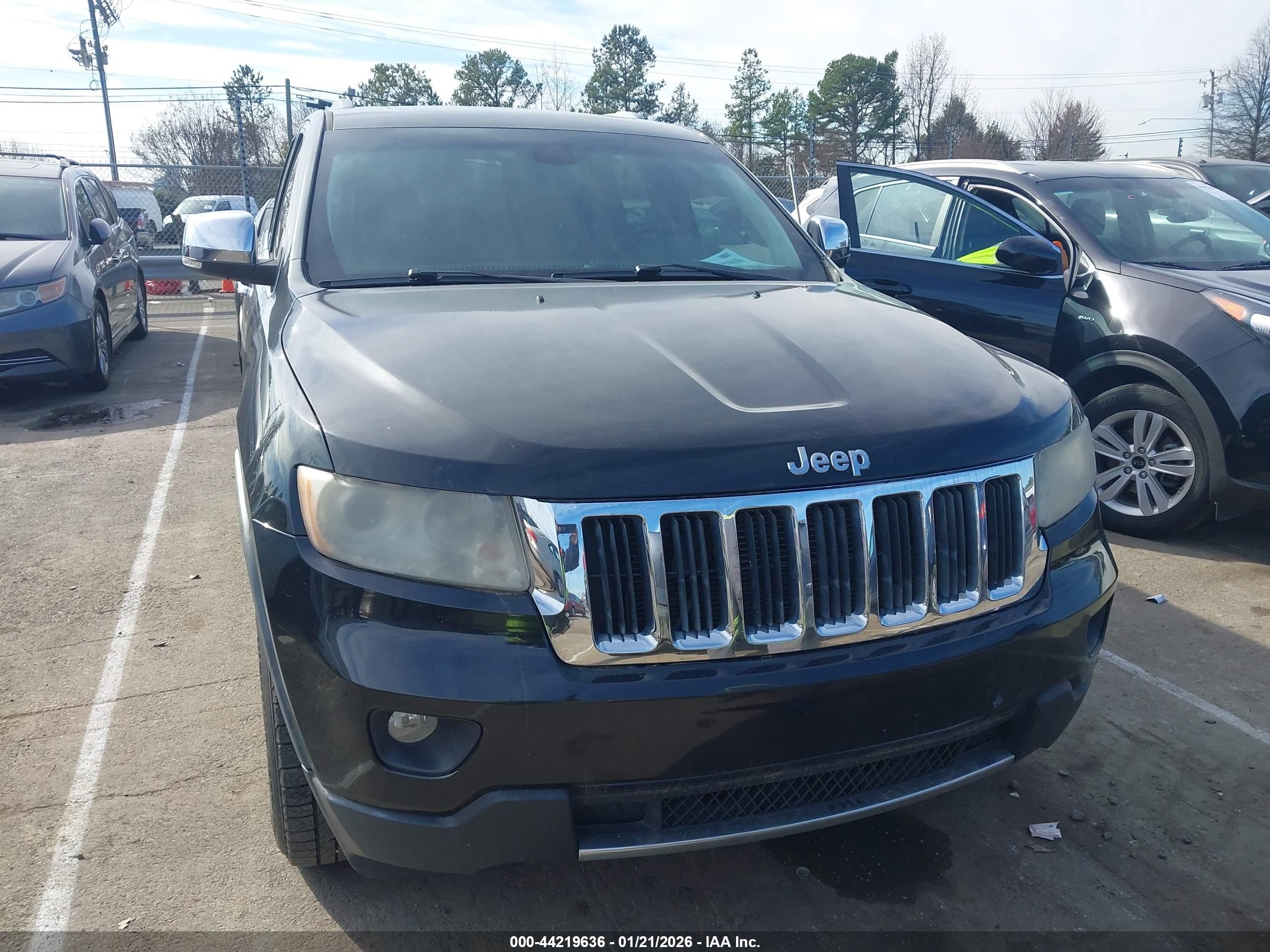JEEP GRAND image 6