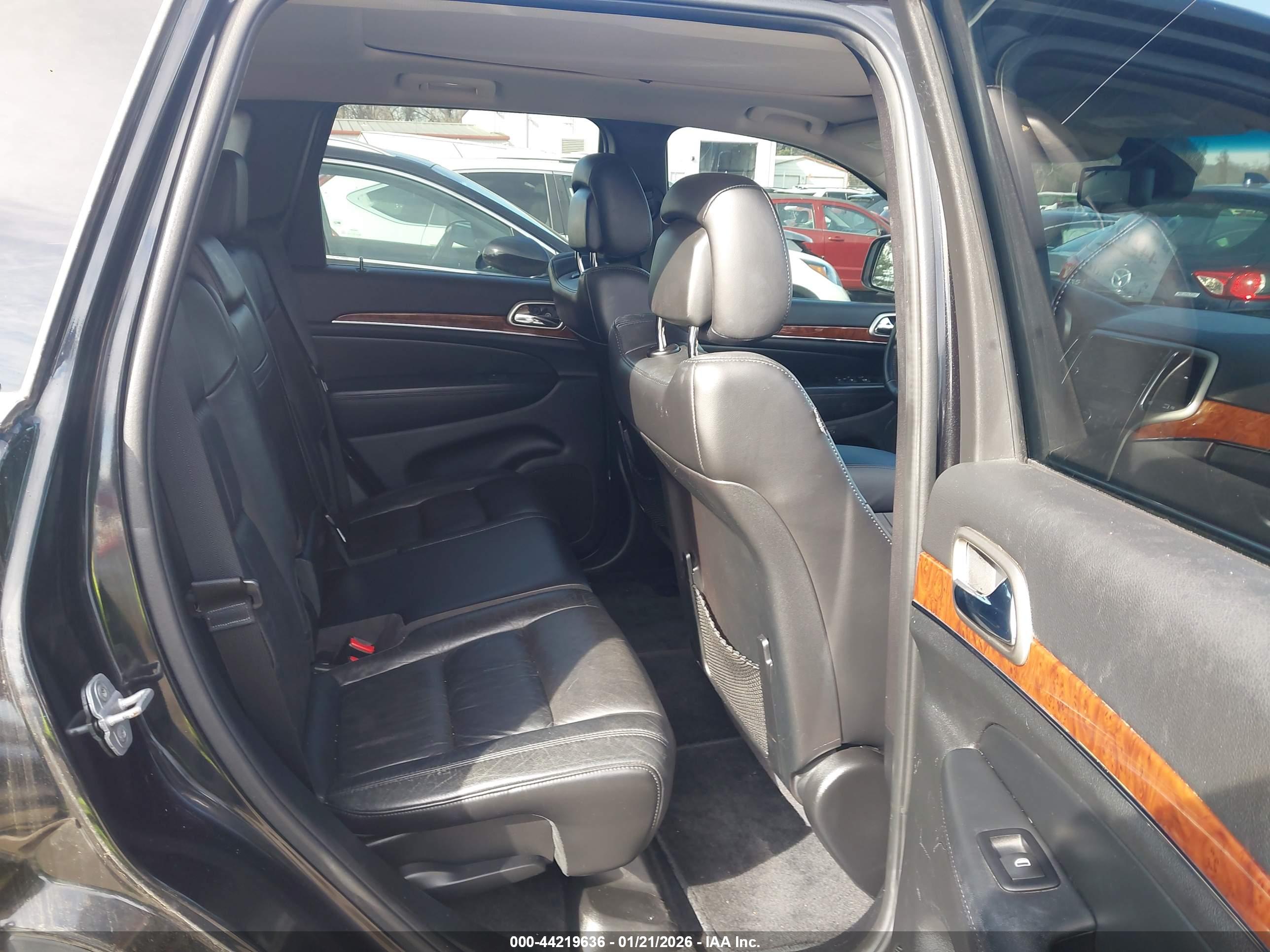 JEEP GRAND image 8
