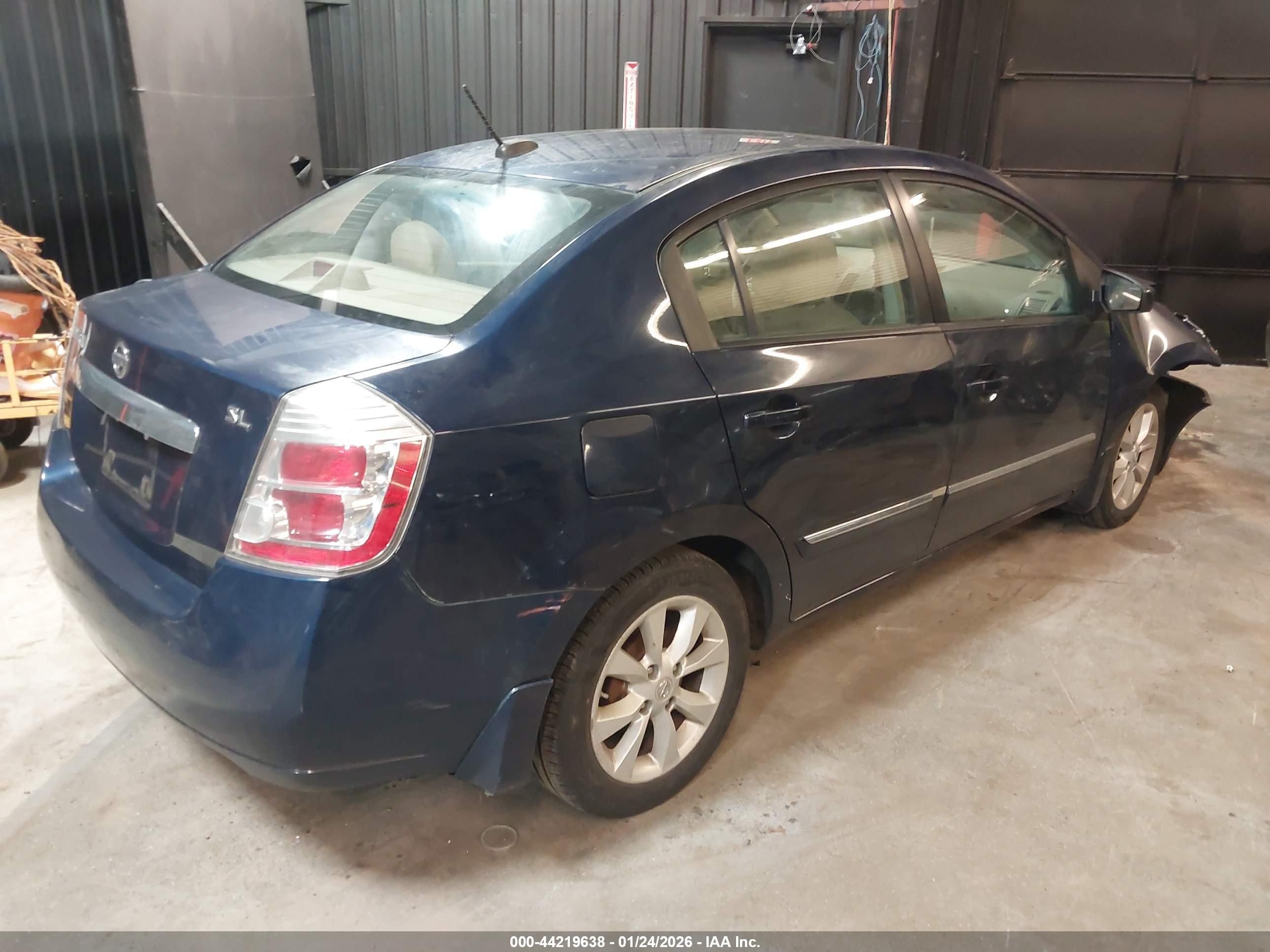 NISSAN SENTRA image 4