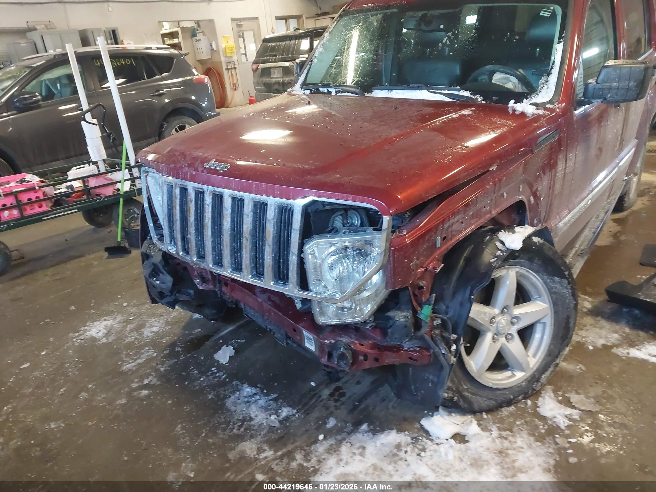 JEEP LIBERTY image 6