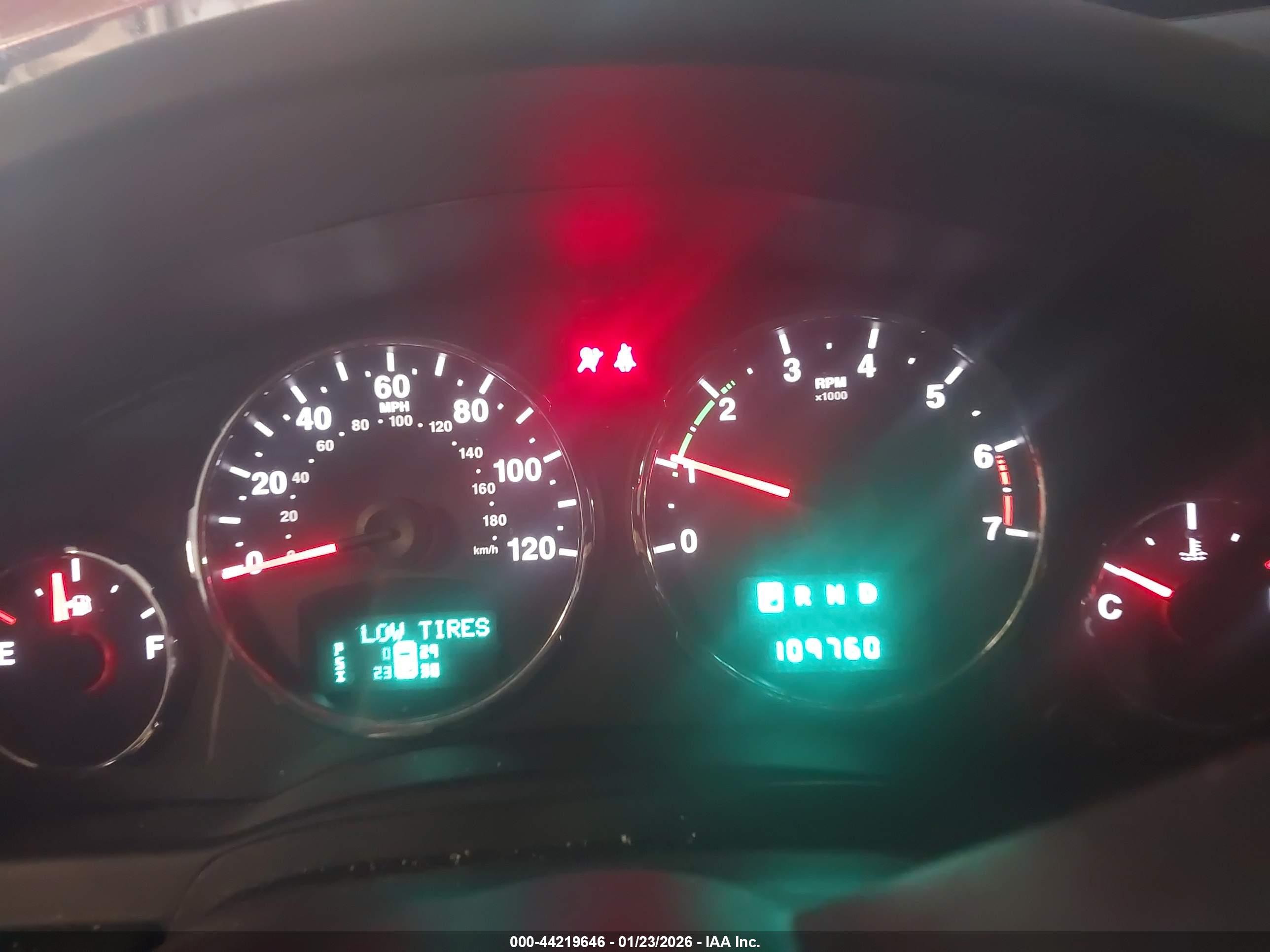 JEEP LIBERTY image 7