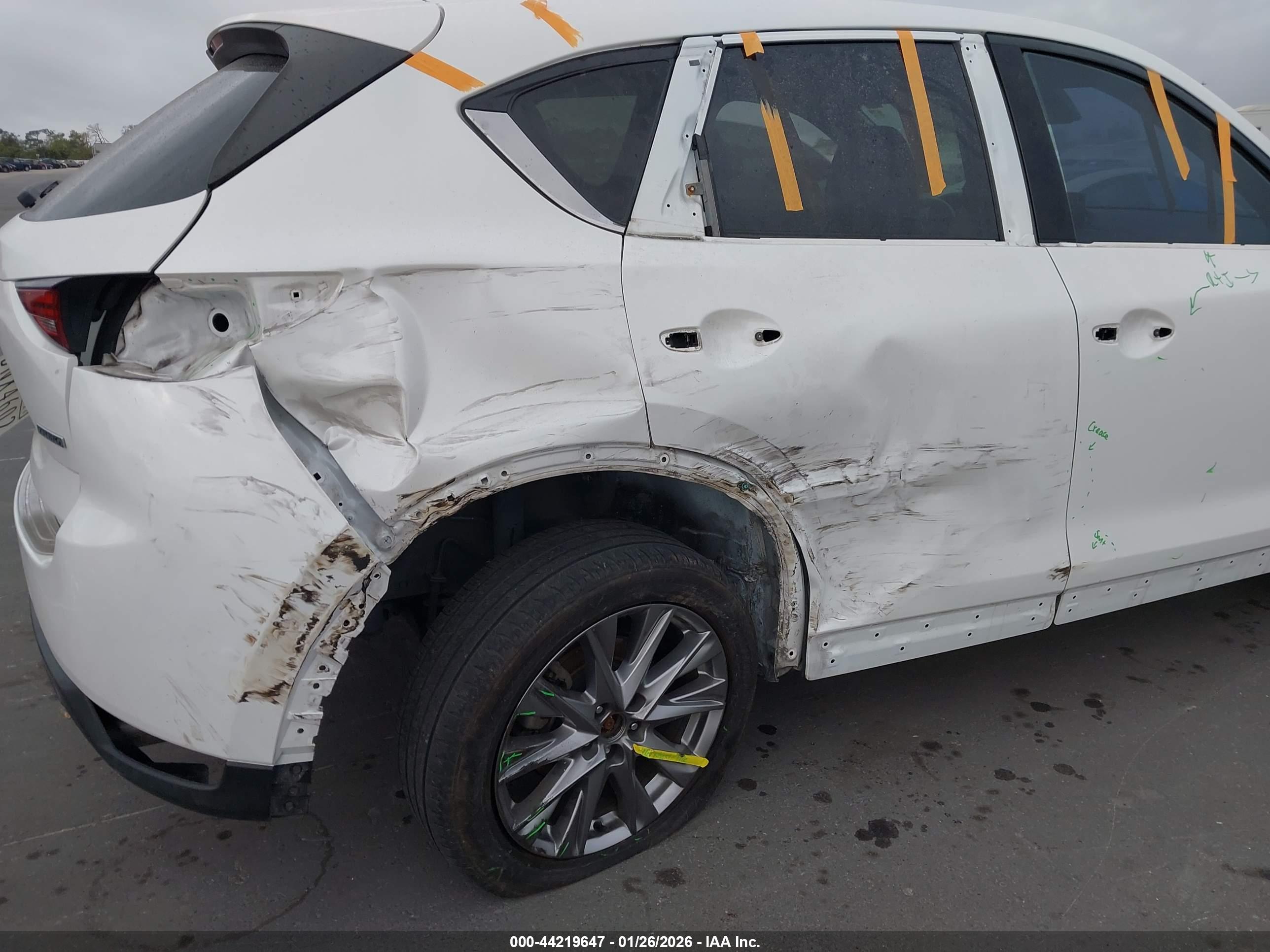 MAZDA CX-5 image 6