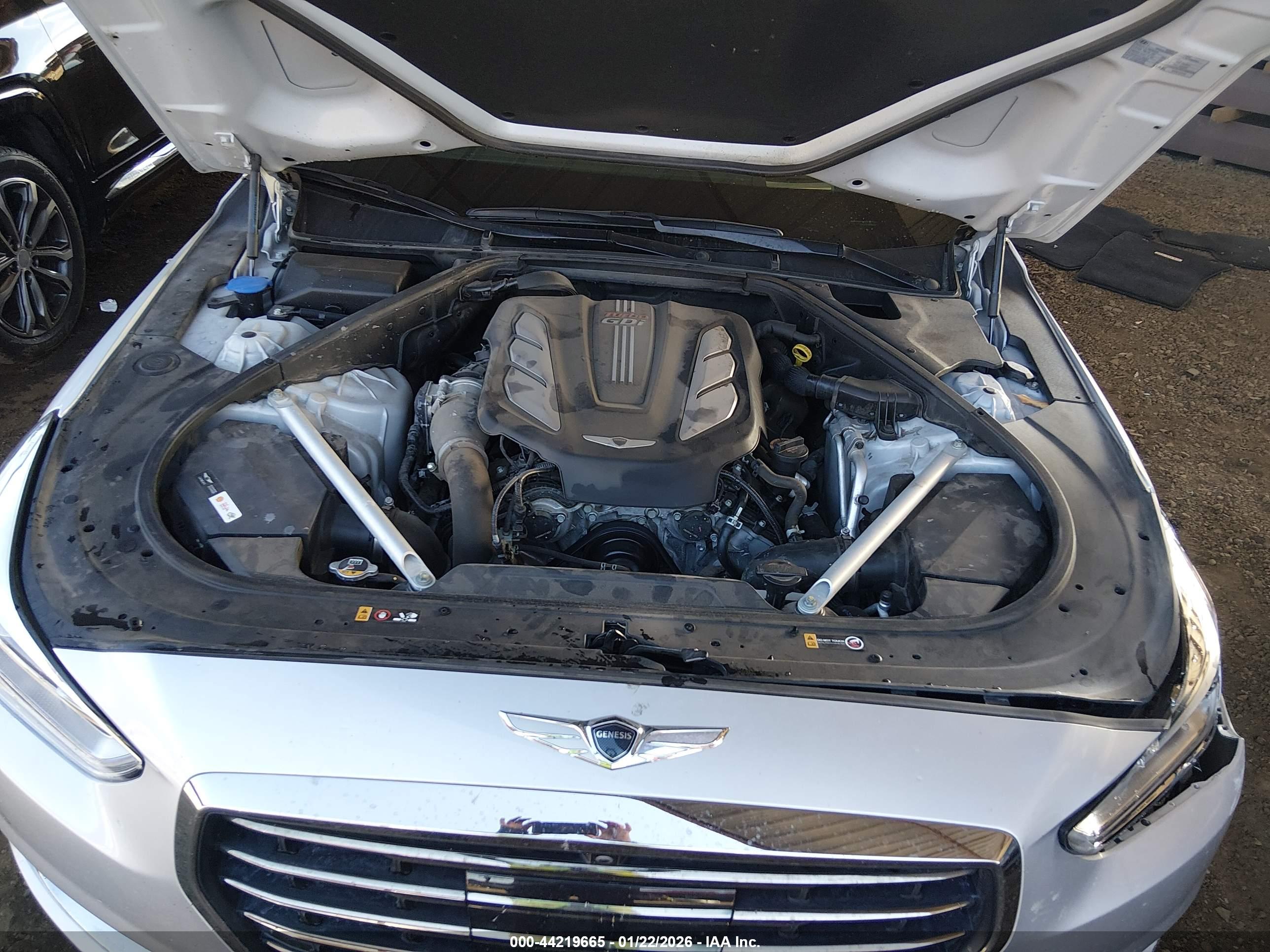 GENESIS G90 image 10