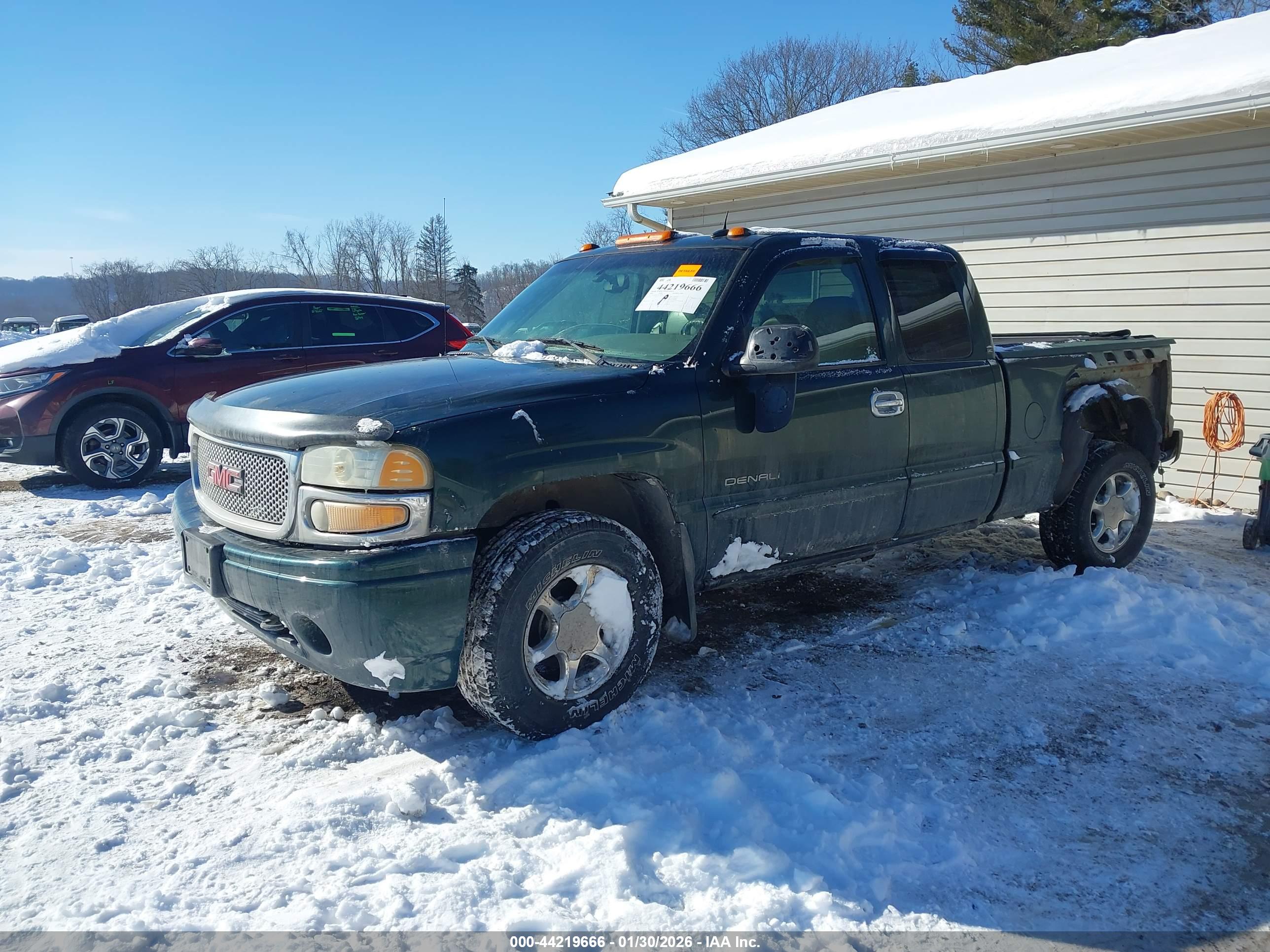 GMC SIERRA image 2