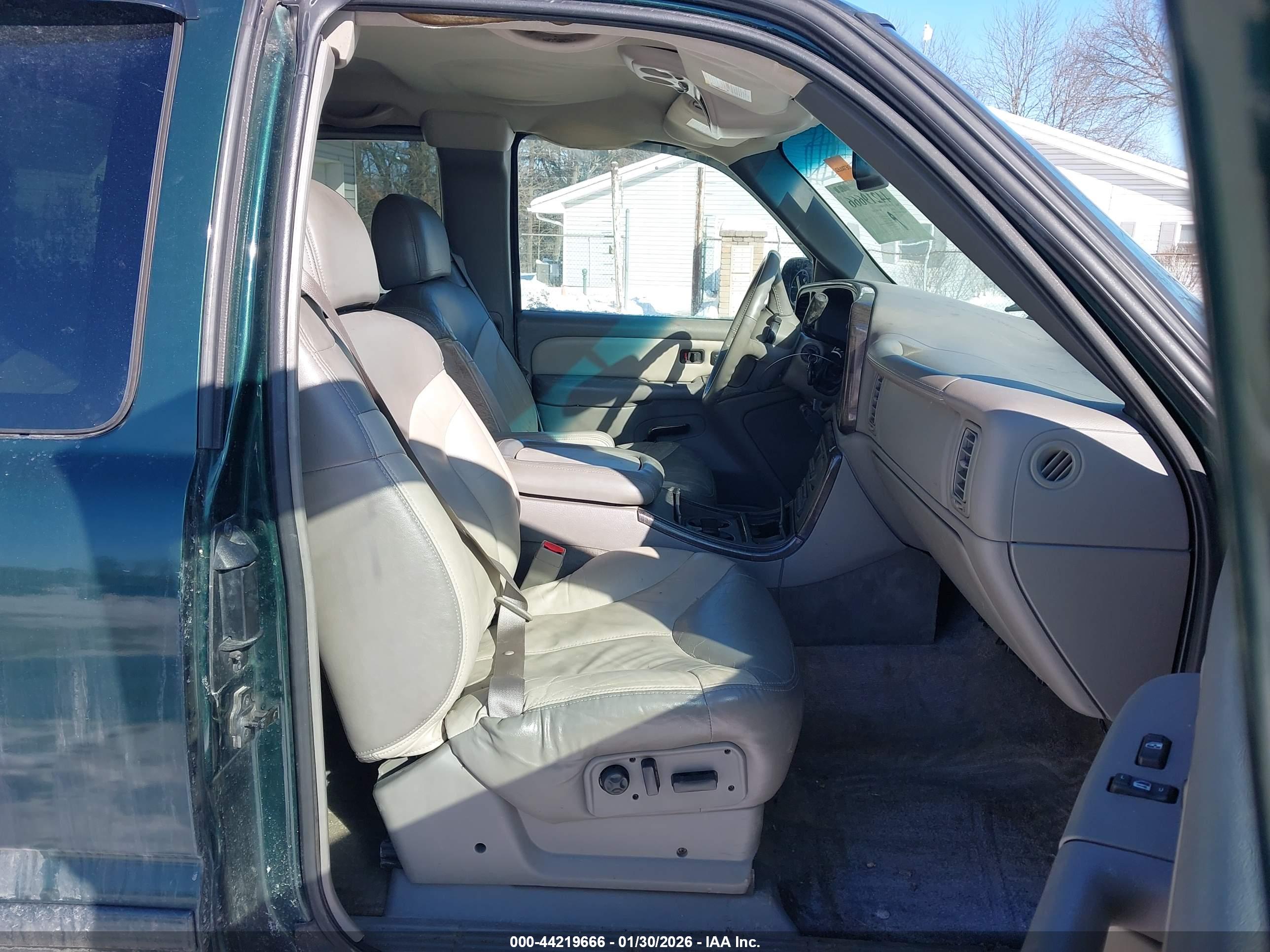 GMC SIERRA image 5