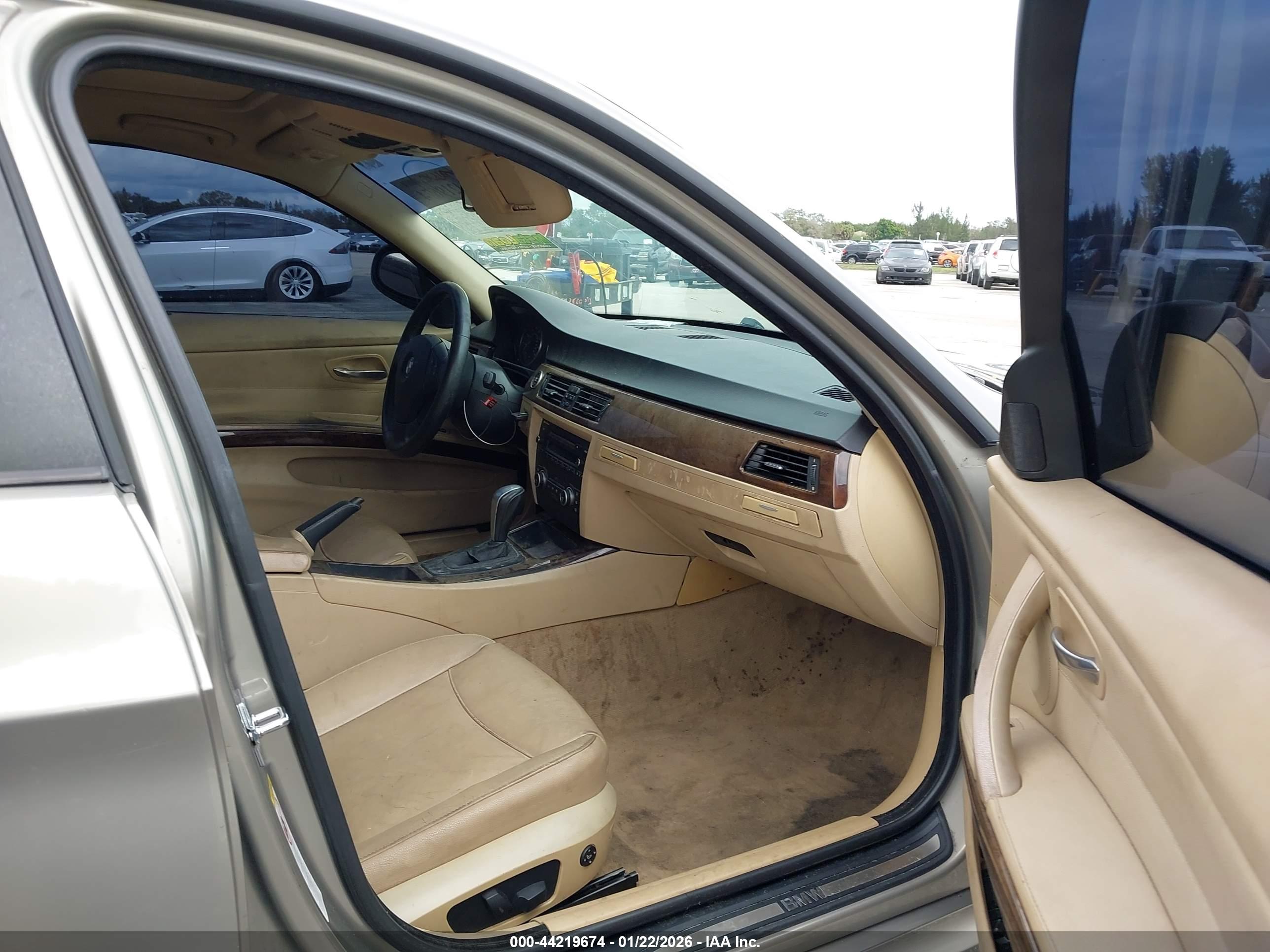 BMW 328I image 5