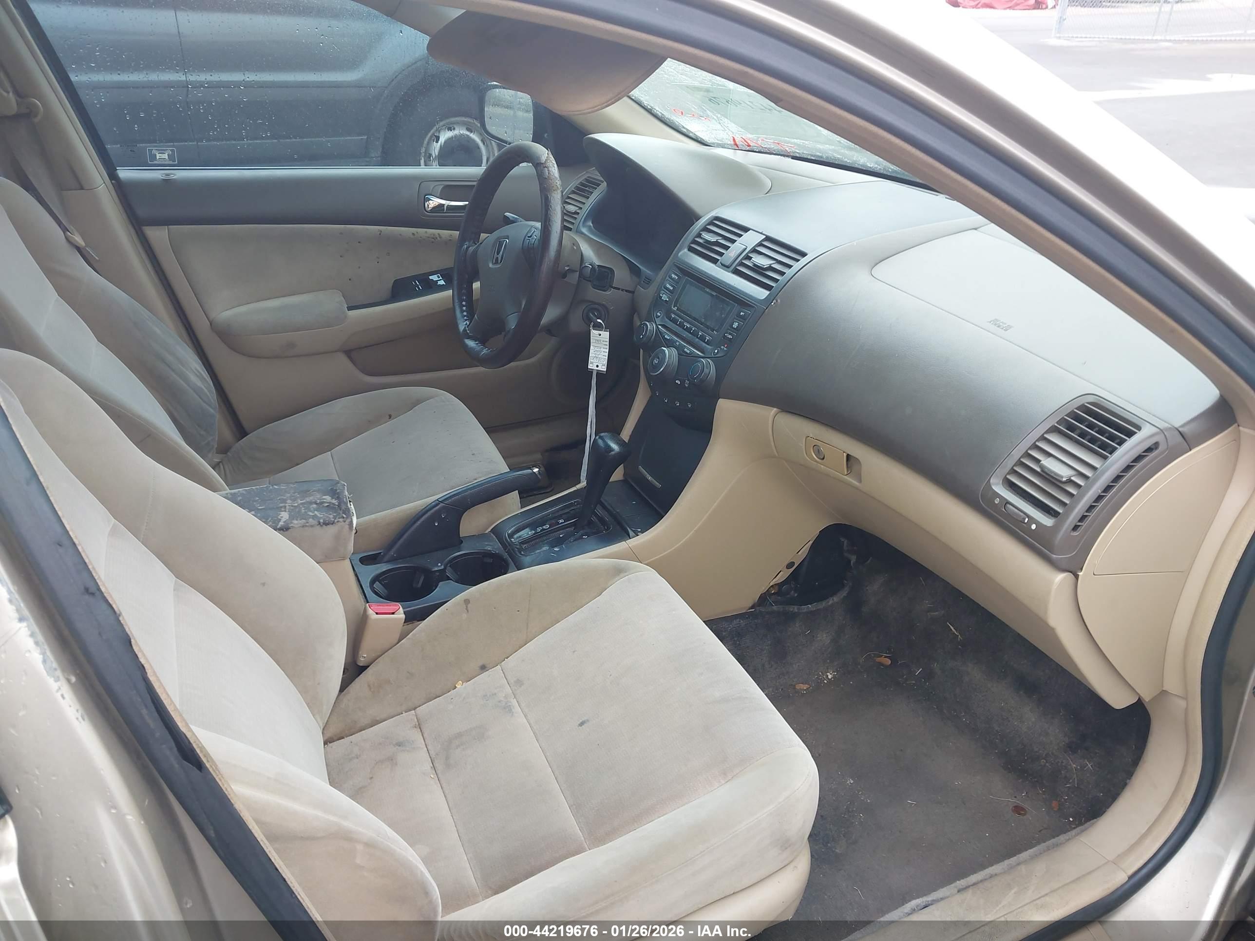 HONDA ACCORD image 5
