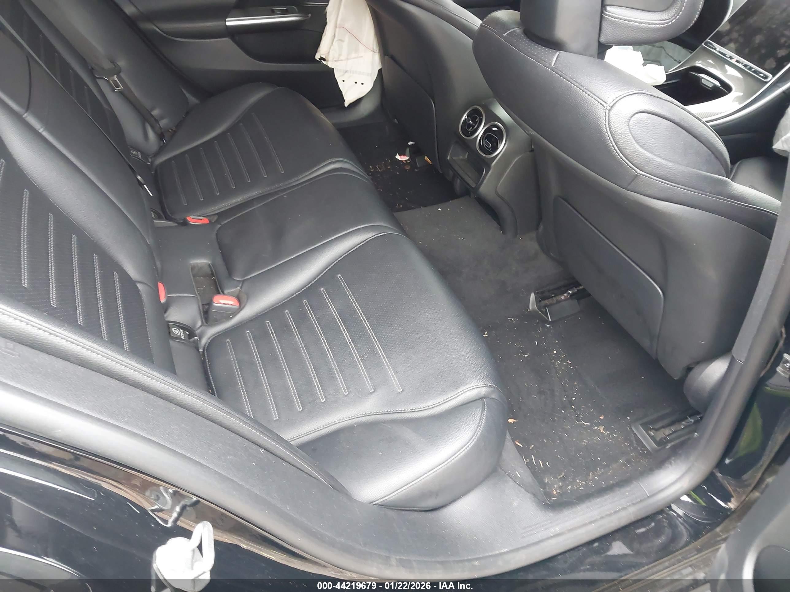 MERCEDES-BENZ C image 8