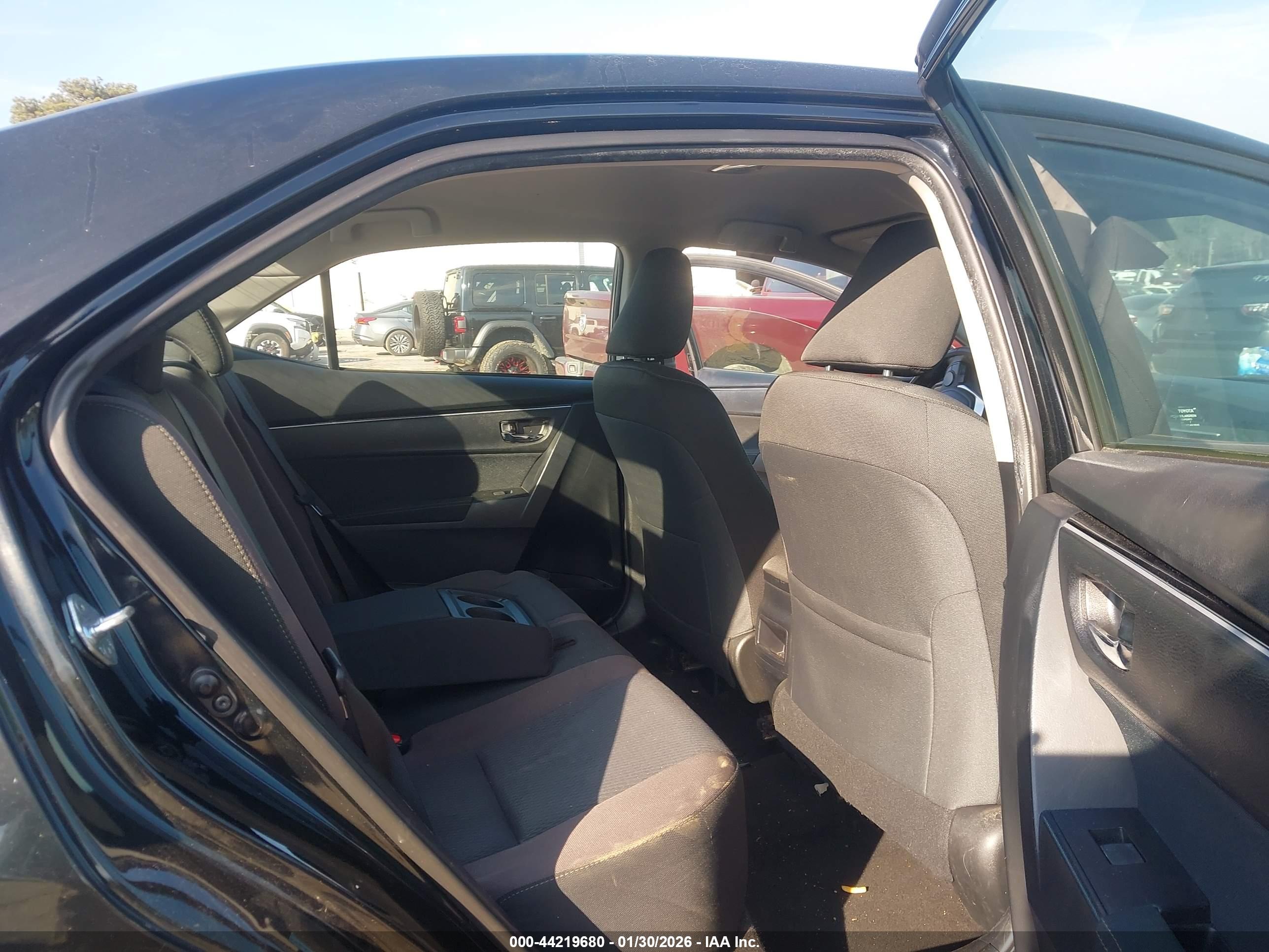 TOYOTA COROLLA image 8