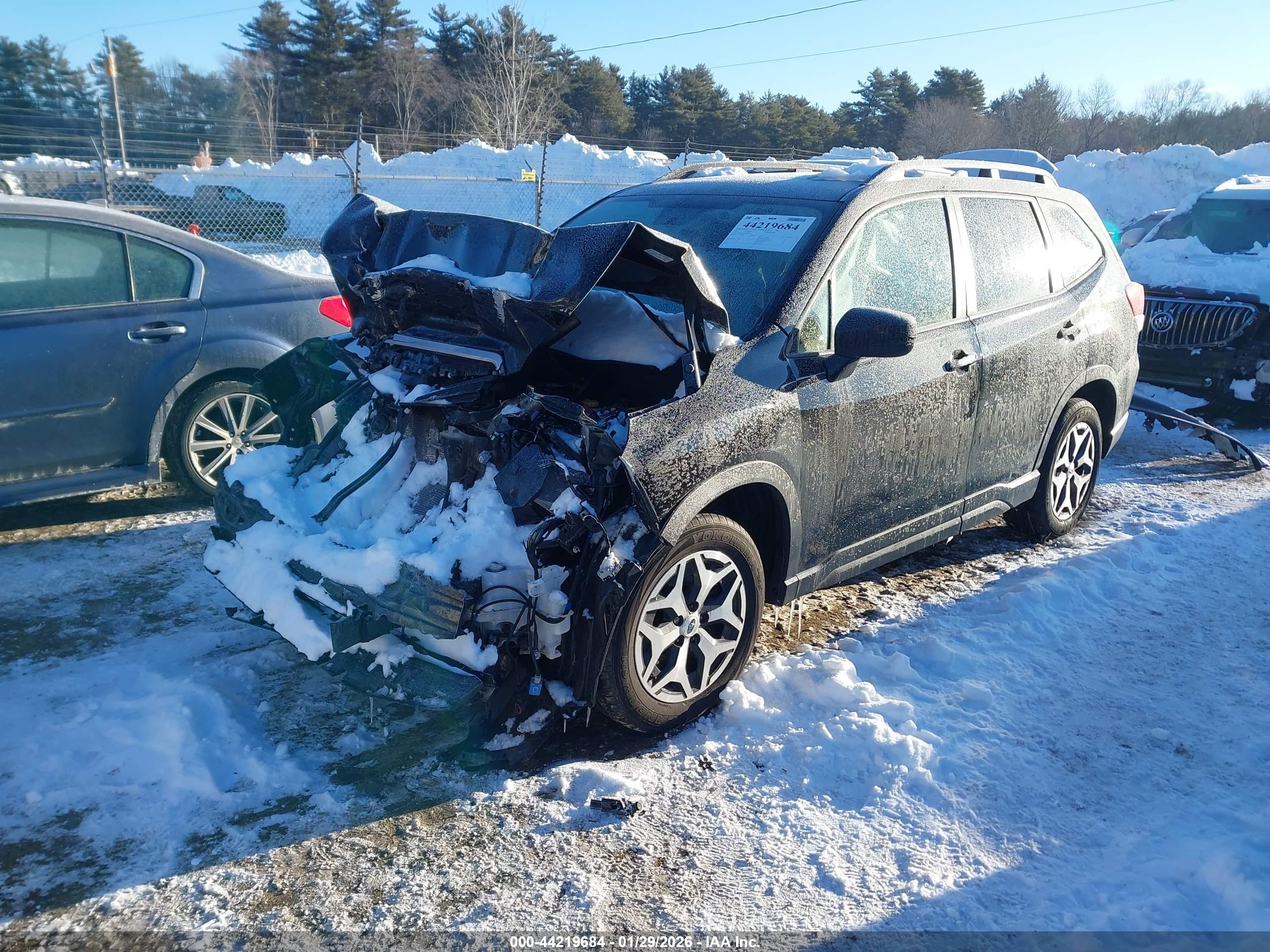 SUBARU FORESTER image 2