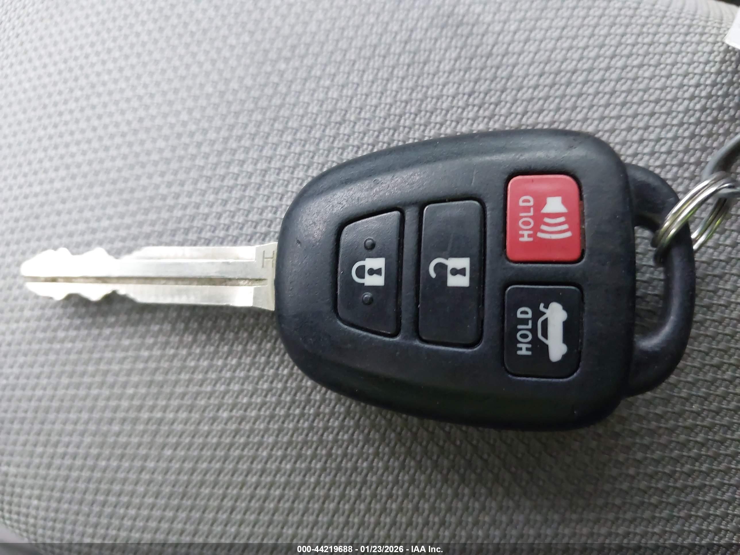 TOYOTA COROLLA image 11
