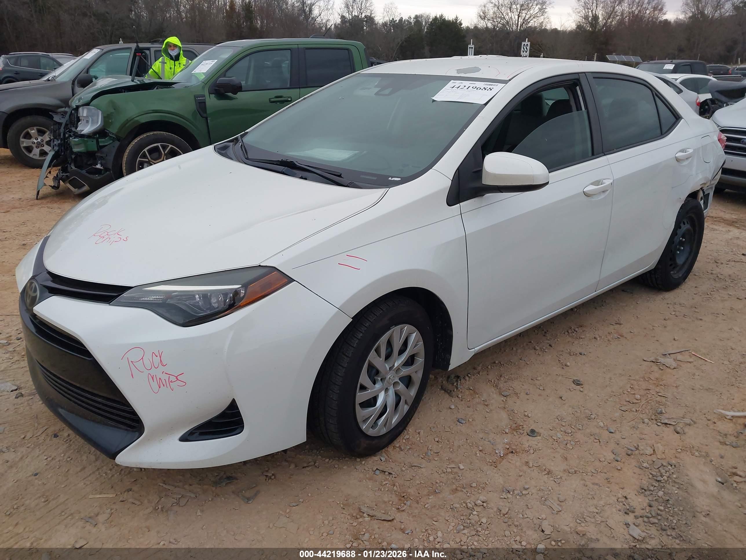 TOYOTA COROLLA image 2