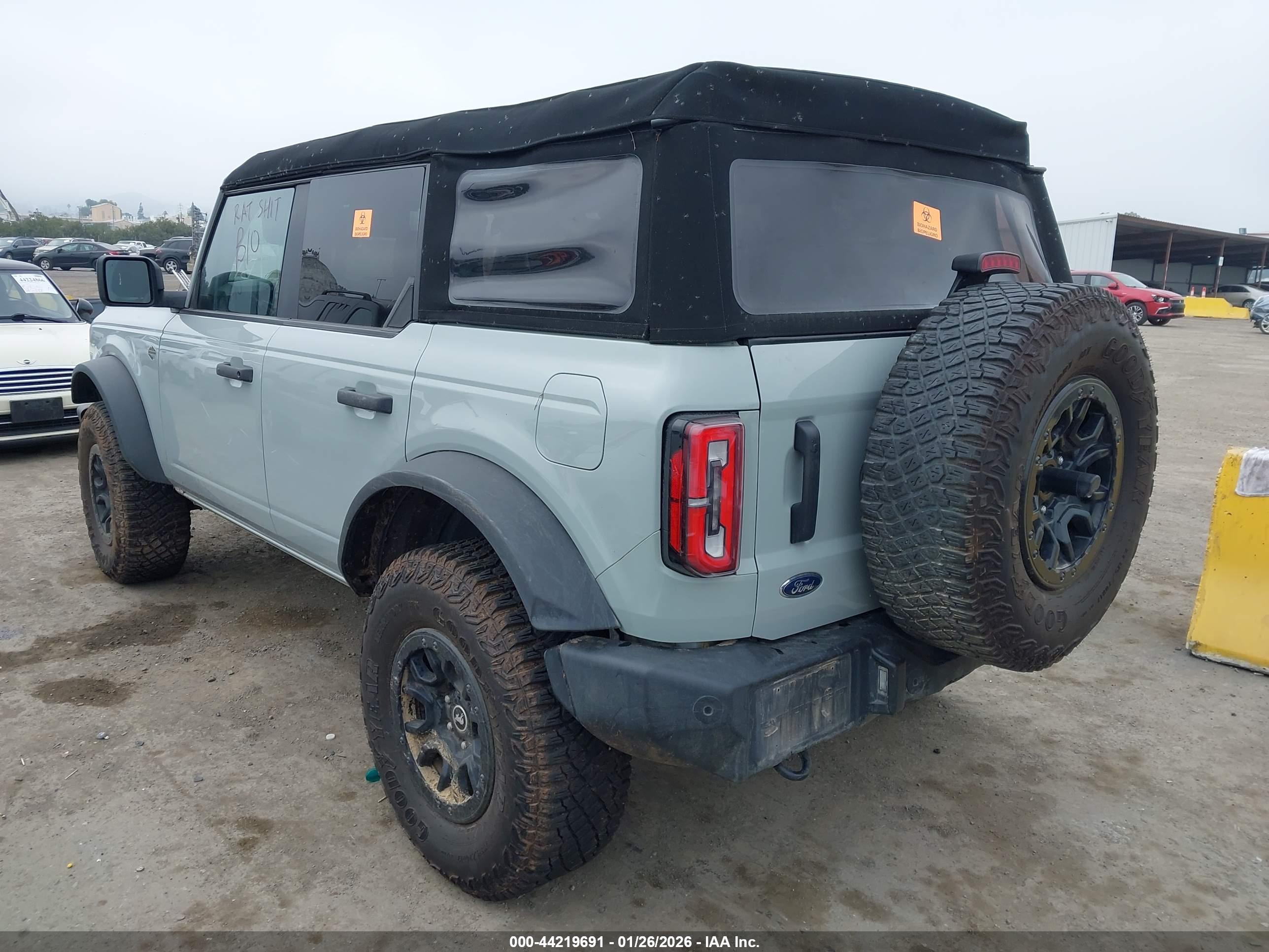 FORD BRONCO image 3