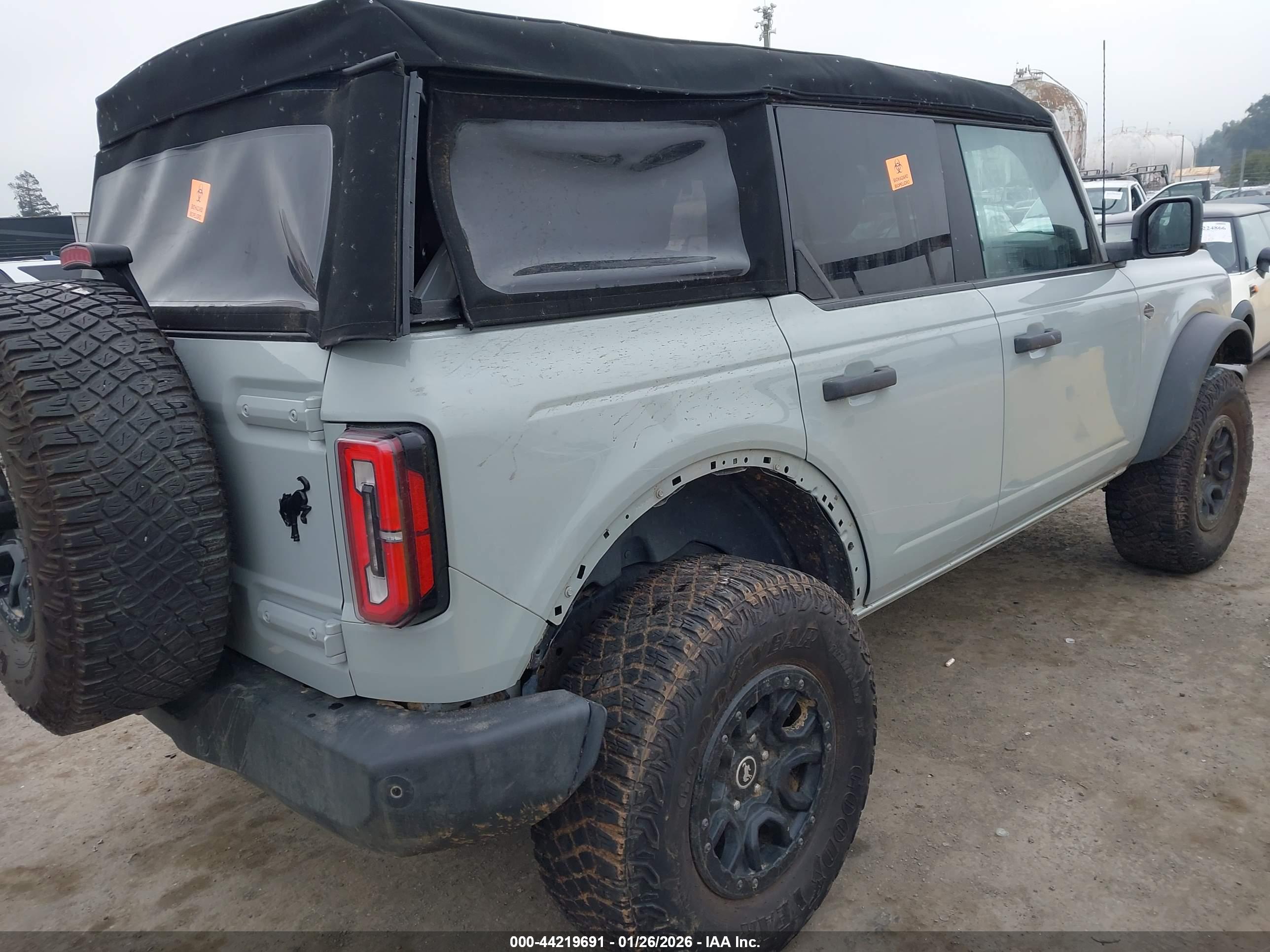 FORD BRONCO image 4