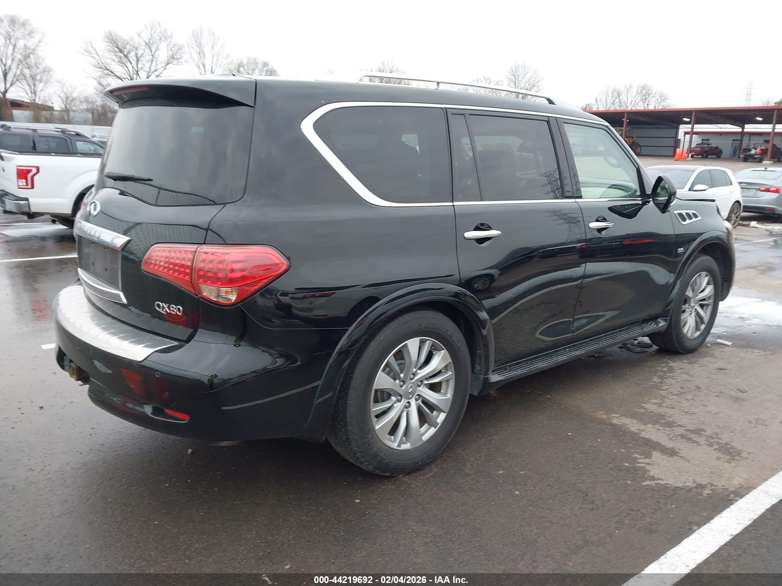 INFINITI QX80 image 4