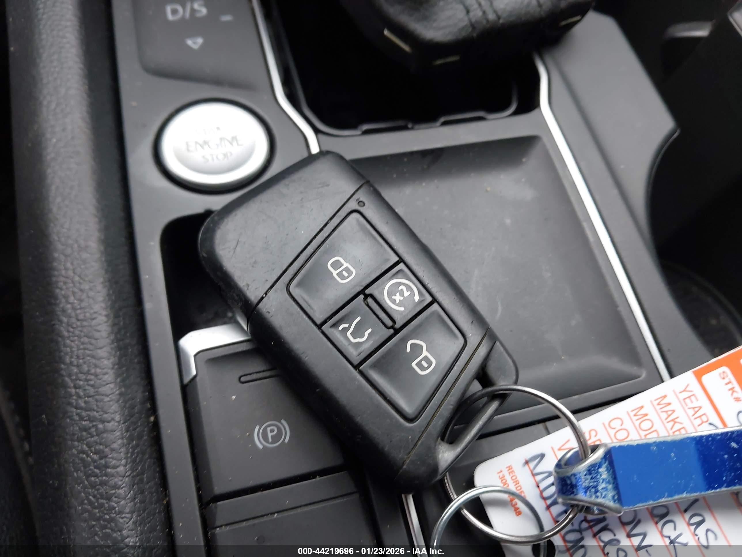 VOLKSWAGEN ATLAS image 11