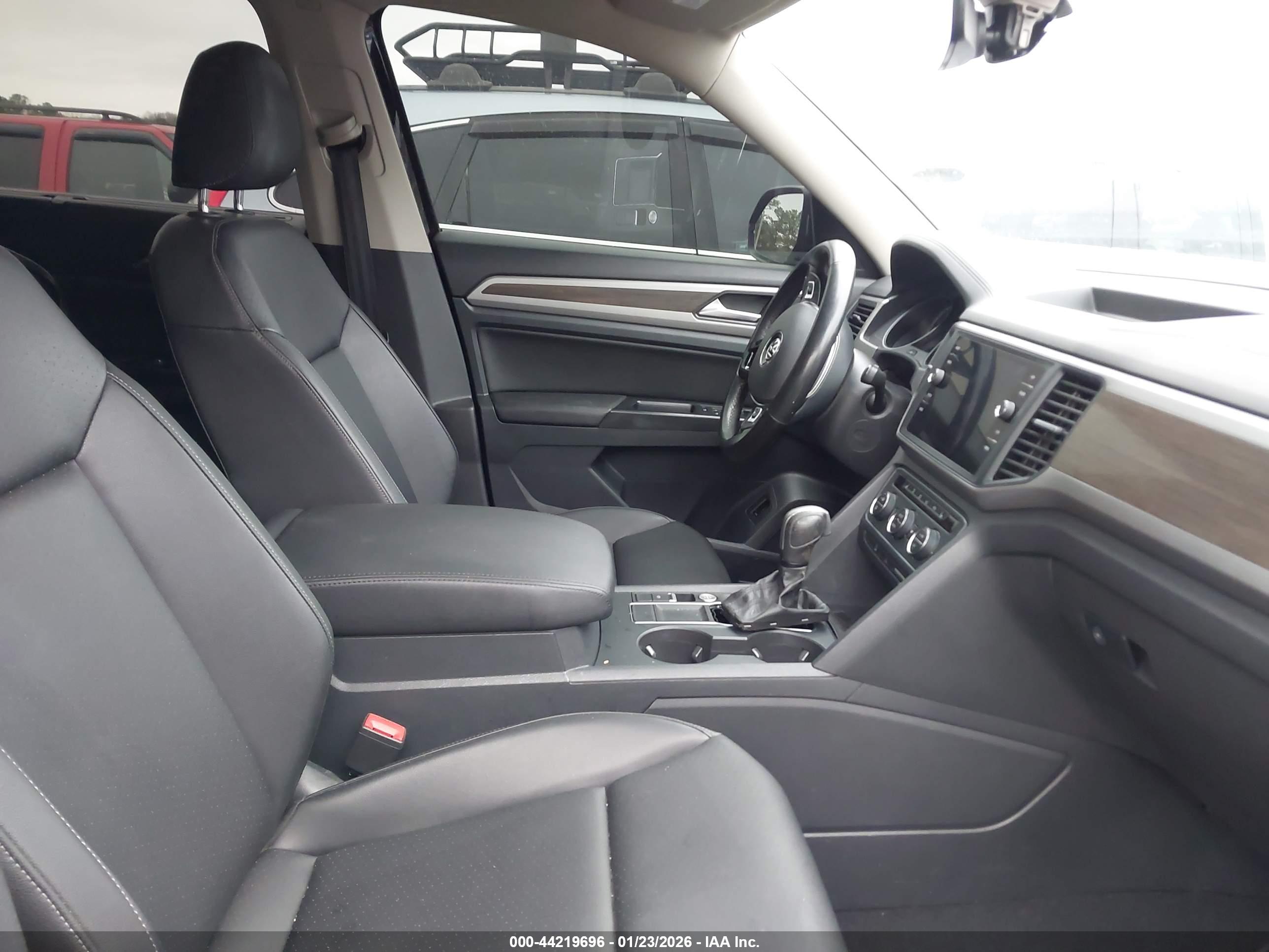 VOLKSWAGEN ATLAS image 5