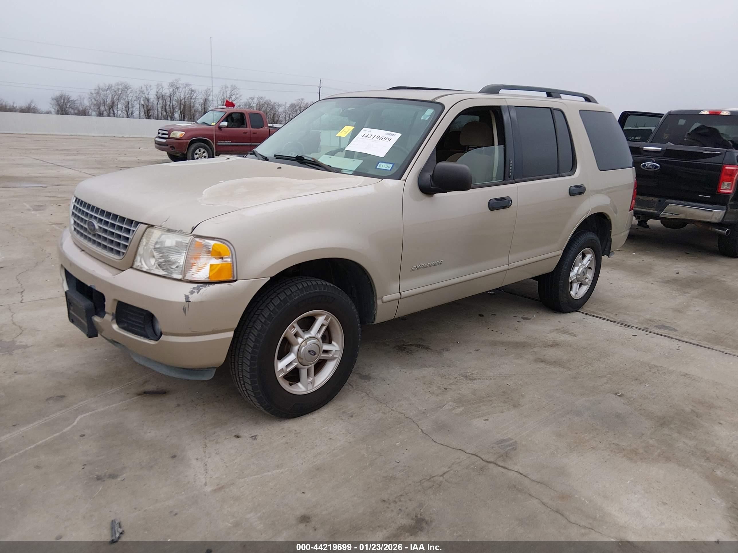 FORD EXPLORER image 2