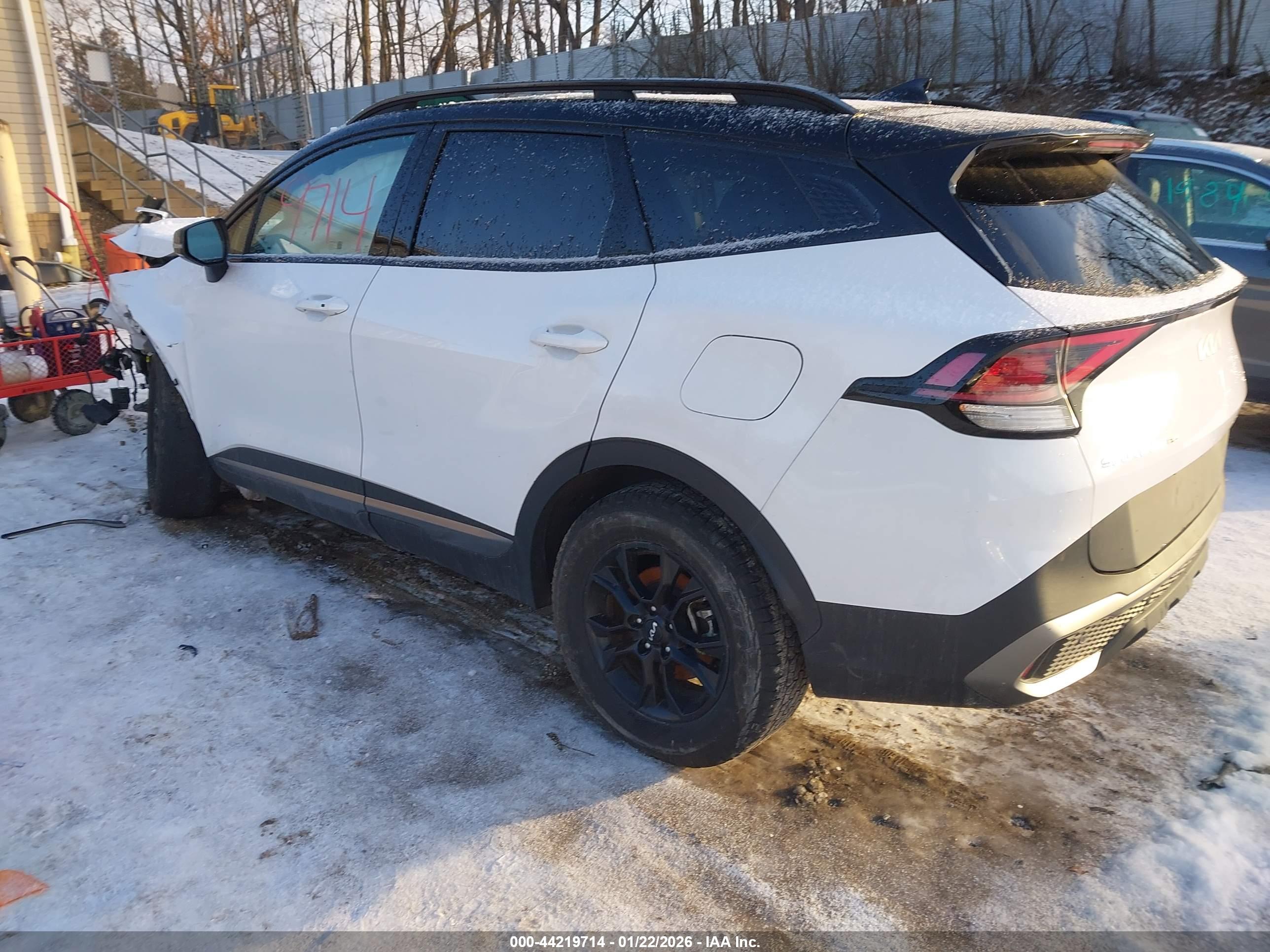 KIA SPORTAGE image 3