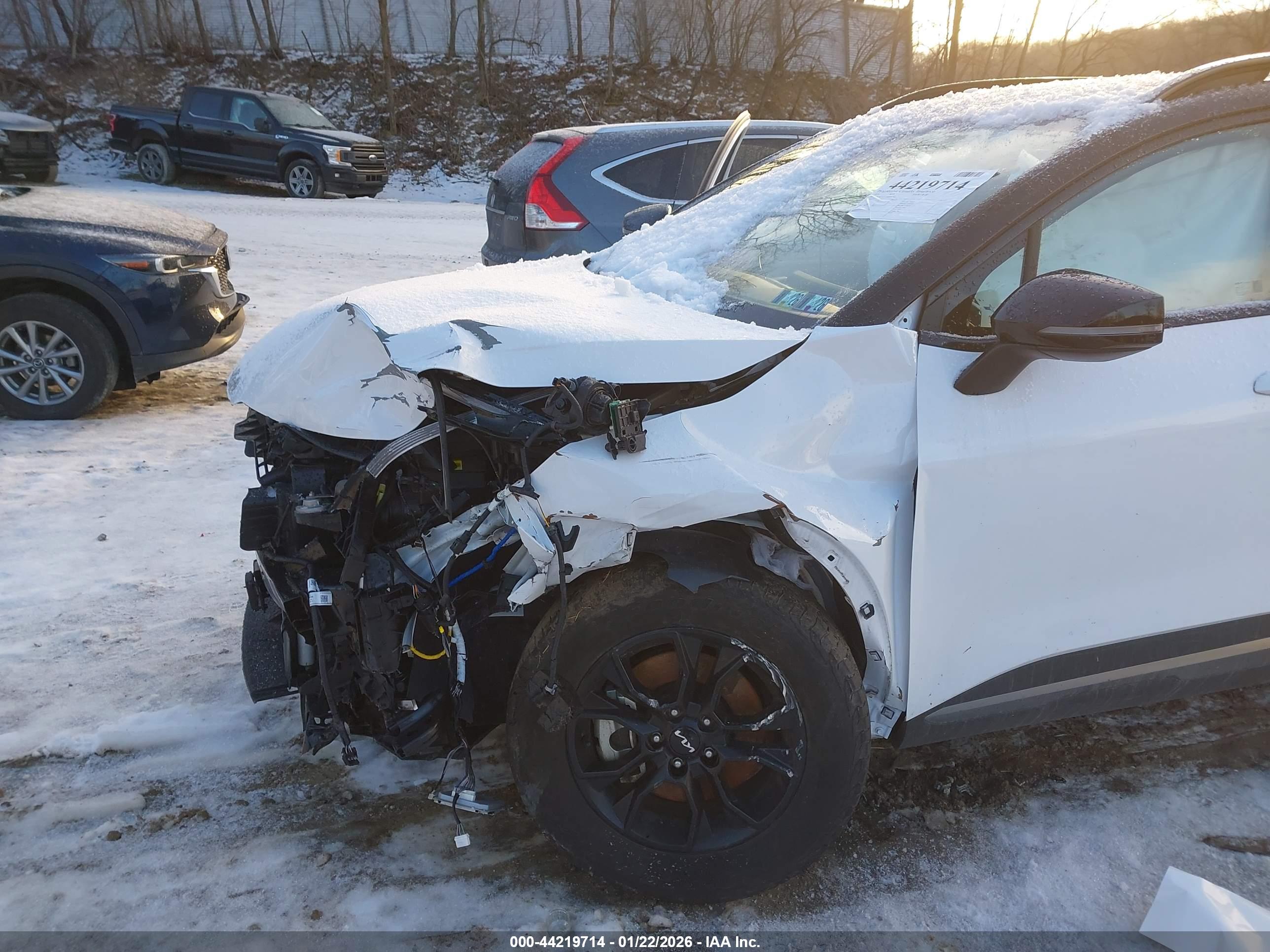 KIA SPORTAGE image 6