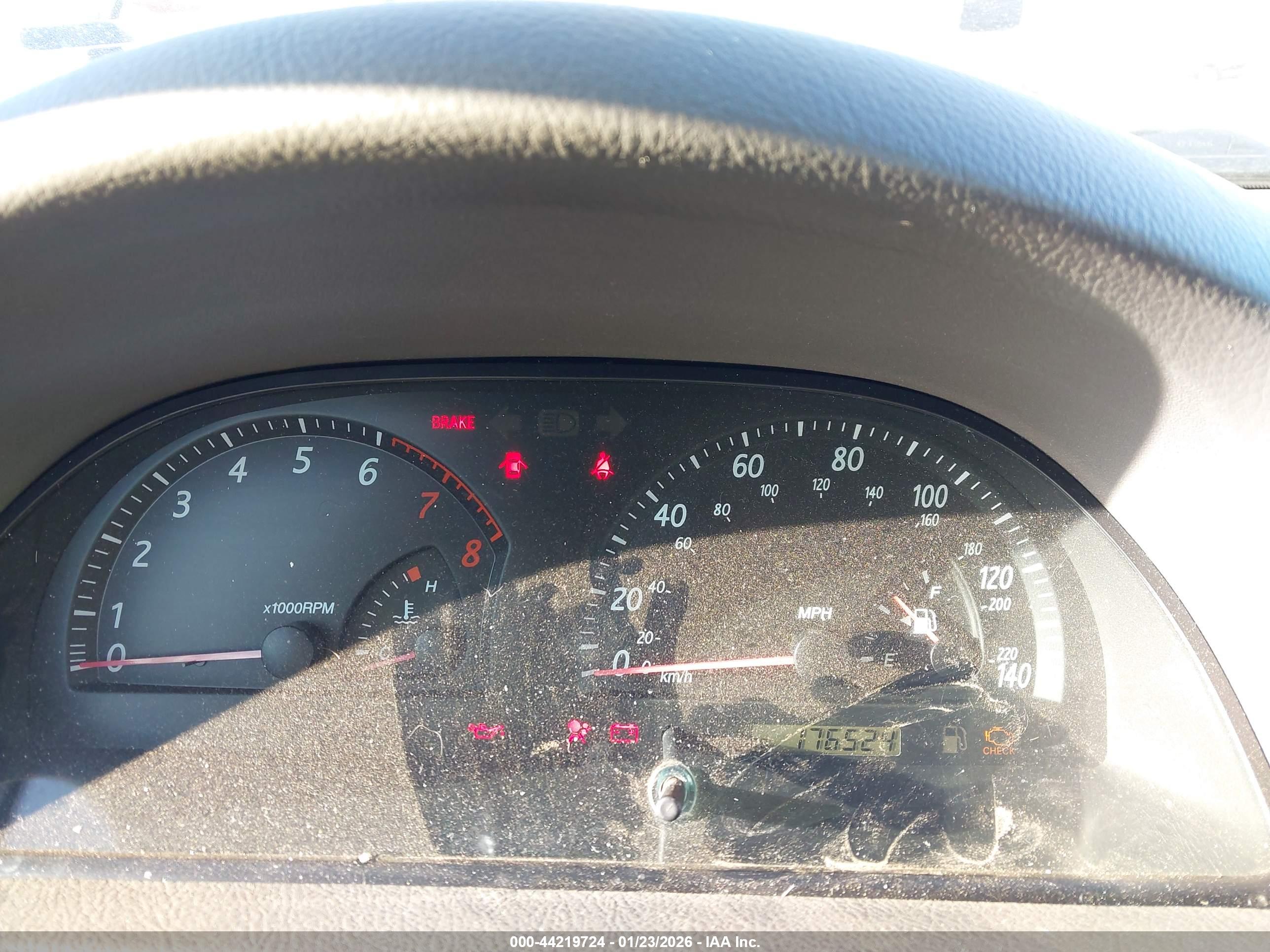 TOYOTA CAMRY image 7