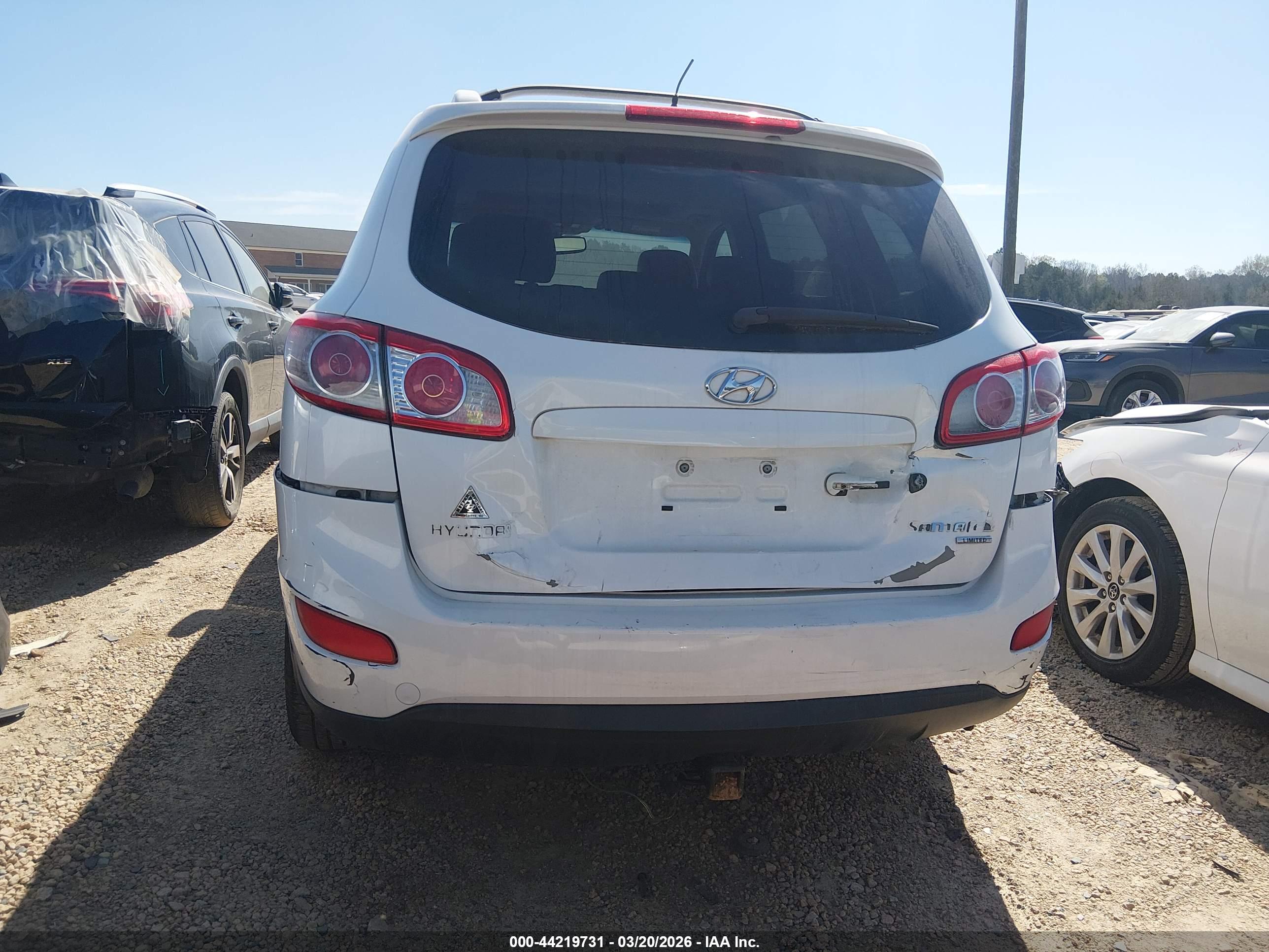 HYUNDAI SANTA image 6